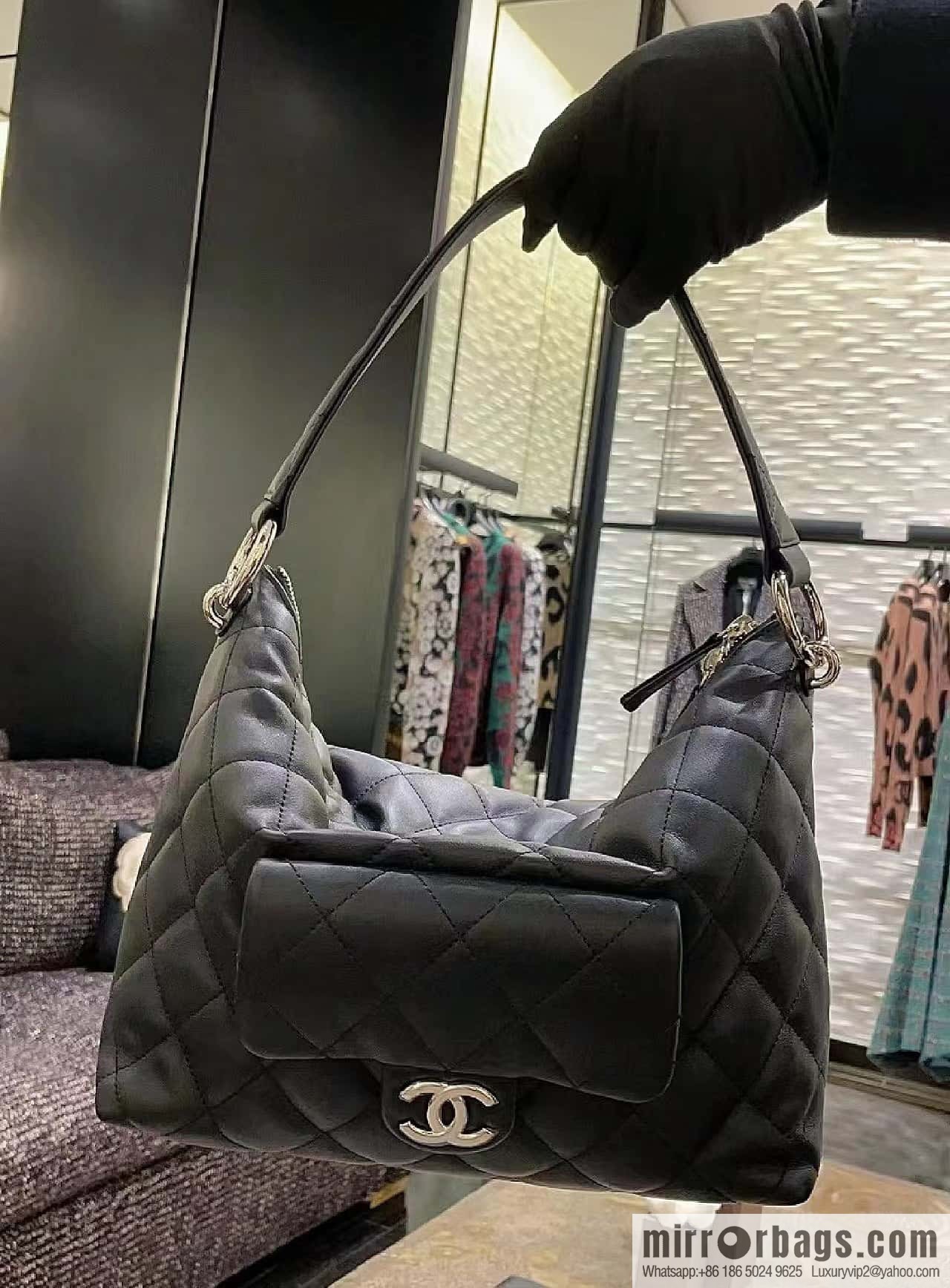 CHANEL 23B autumn and winter trailer series hobo hippie underarm bag AS4347