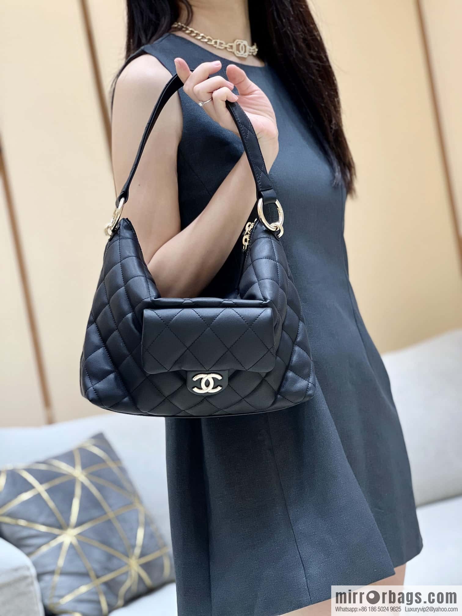 CHANEL 23B autumn and winter trailer series hobo hippie underarm bag AS4347