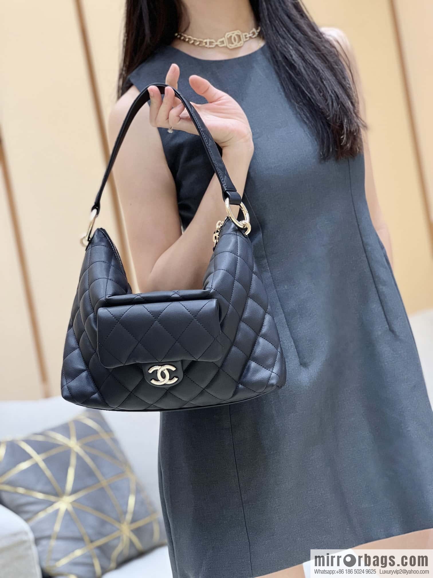 CHANEL 23B autumn and winter trailer series hobo hippie underarm bag AS4347