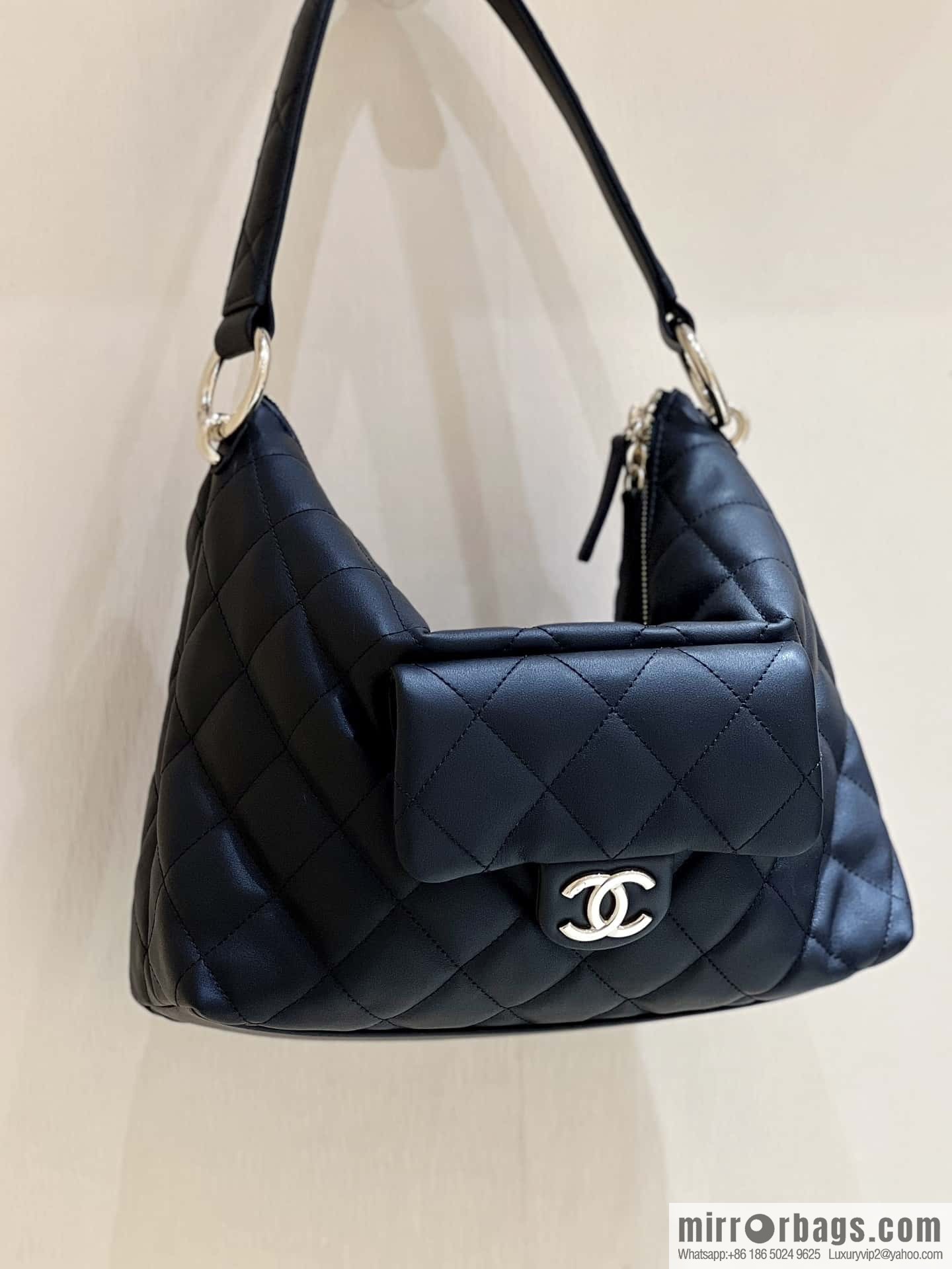 CHANEL 23B autumn and winter trailer series hobo hippie underarm bag AS4347