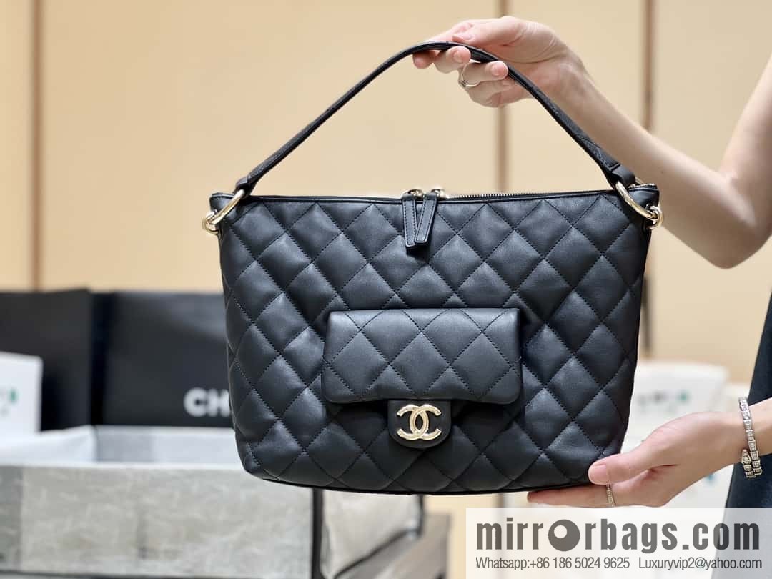 CHANEL 23B autumn and winter trailer series hobo hippie underarm bag AS4347