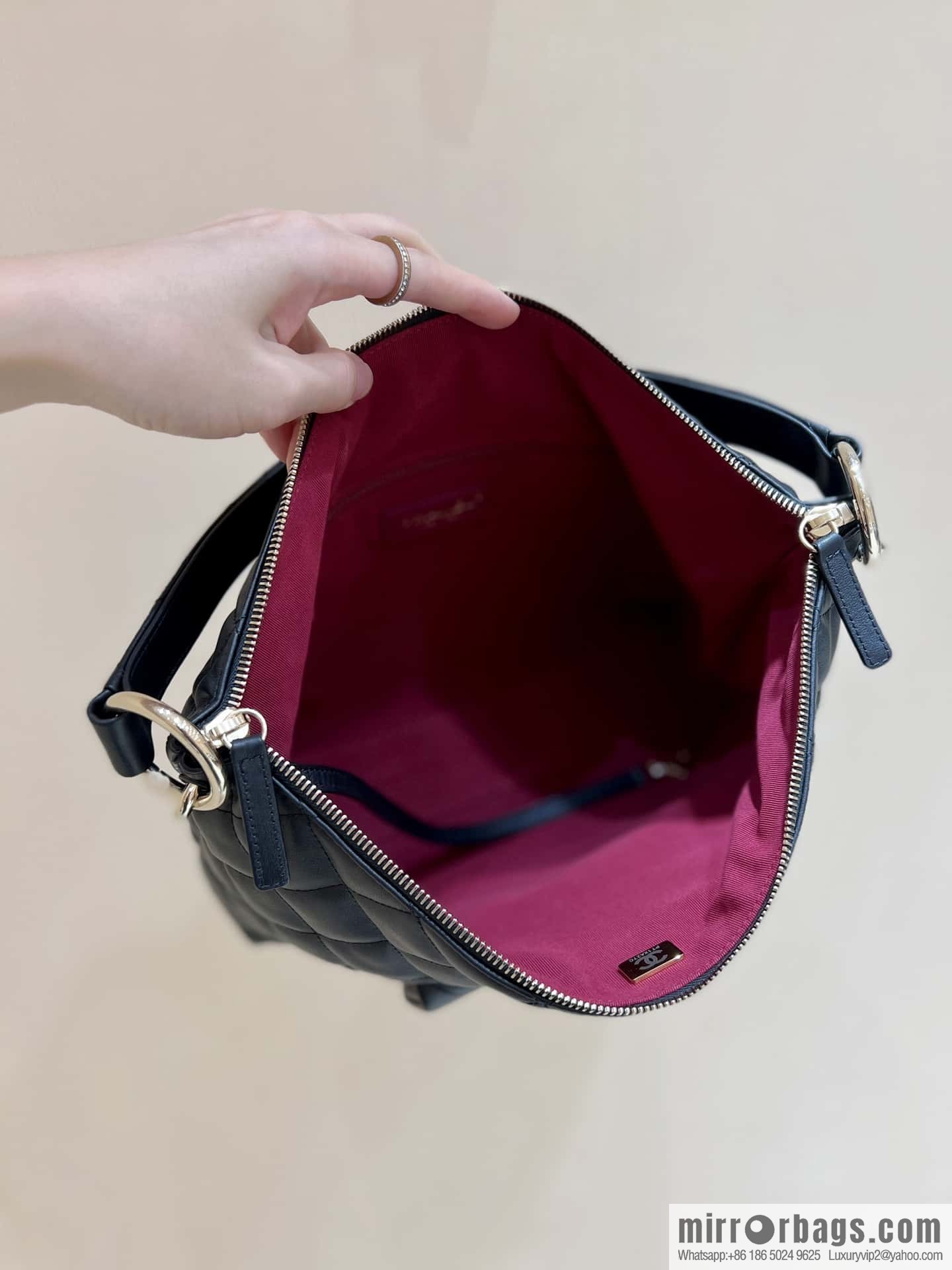 CHANEL 23B autumn and winter trailer series hobo hippie underarm bag AS4347