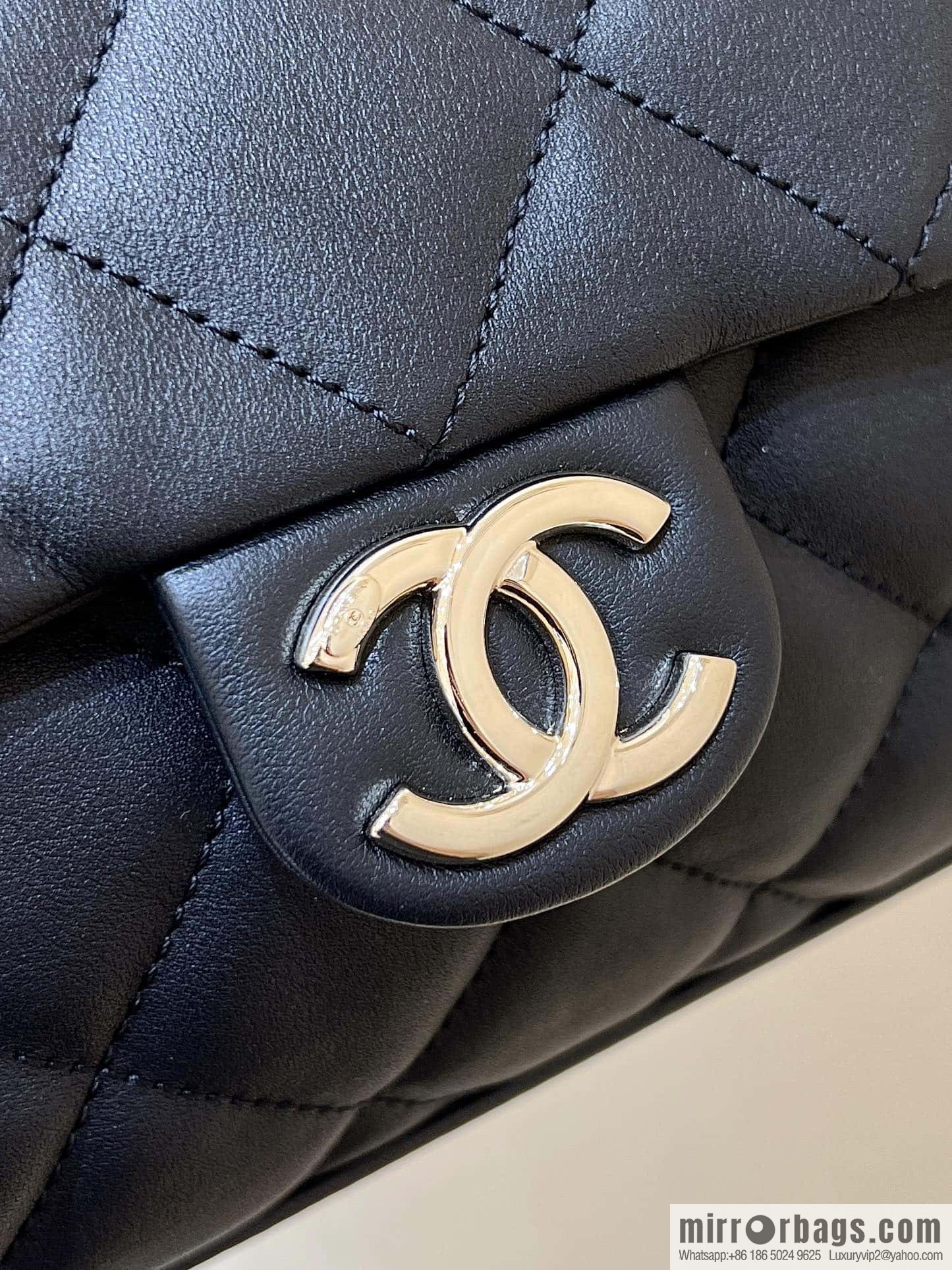 CHANEL 23B autumn and winter trailer series hobo hippie underarm bag AS4347