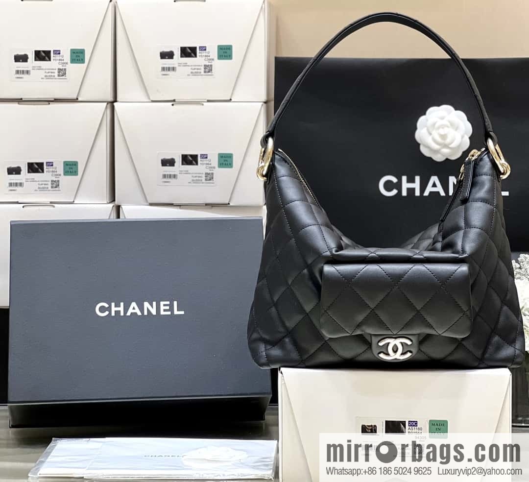 CHANEL 23B autumn and winter trailer series hobo hippie underarm bag AS4347
