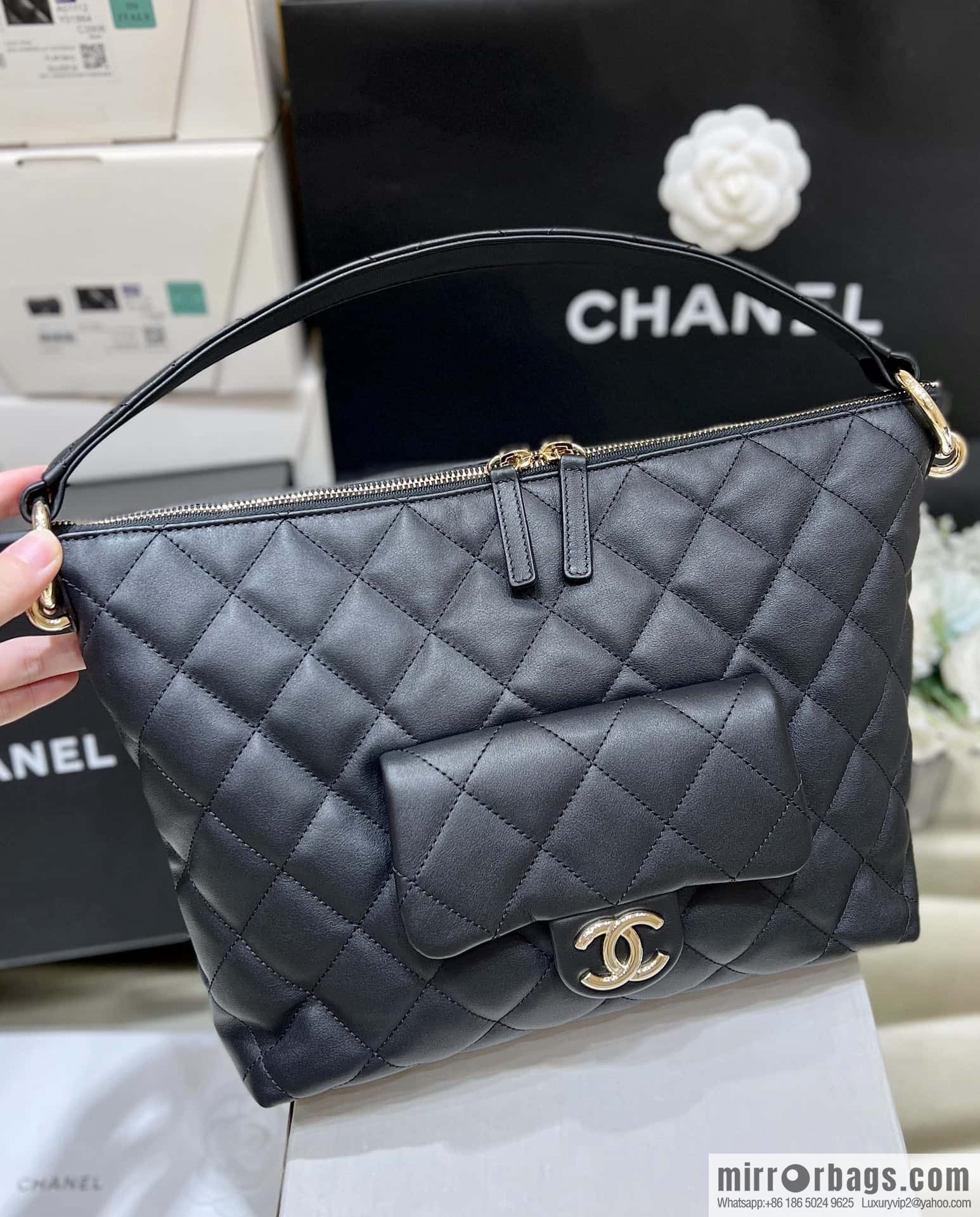 CHANEL 23B autumn and winter trailer series hobo hippie underarm bag AS4347