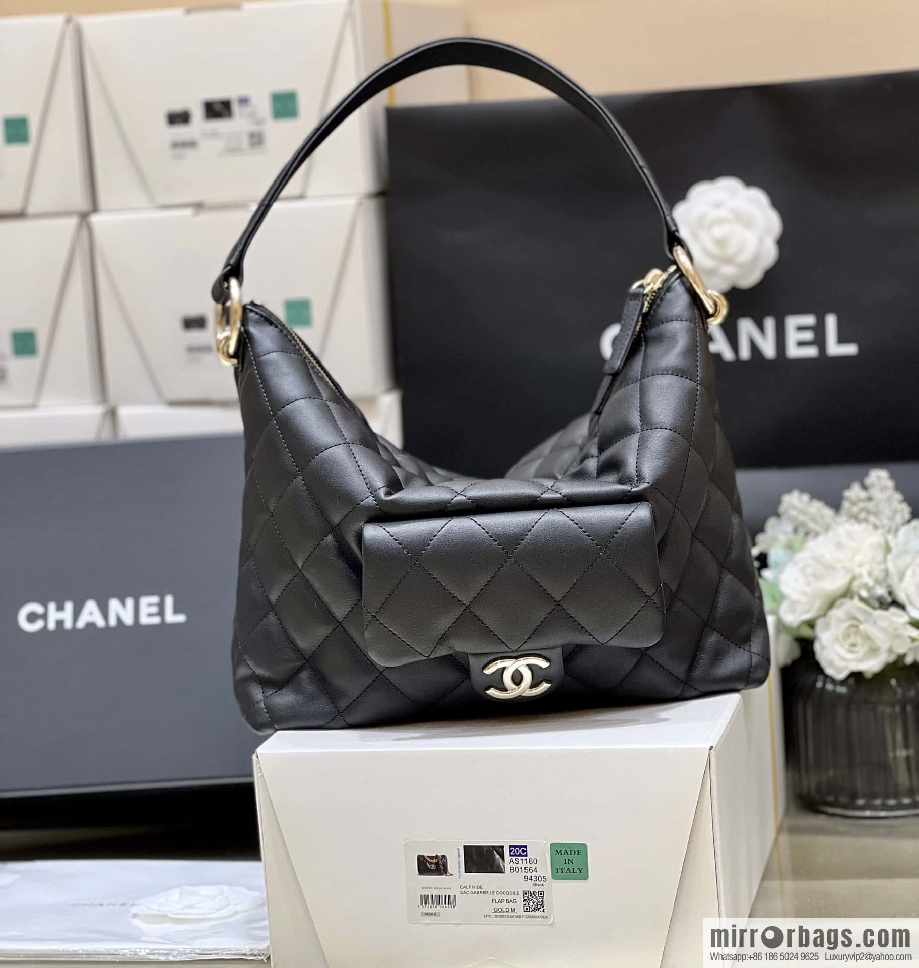 CHANEL 23B autumn and winter trailer series hobo hippie underarm bag AS4347