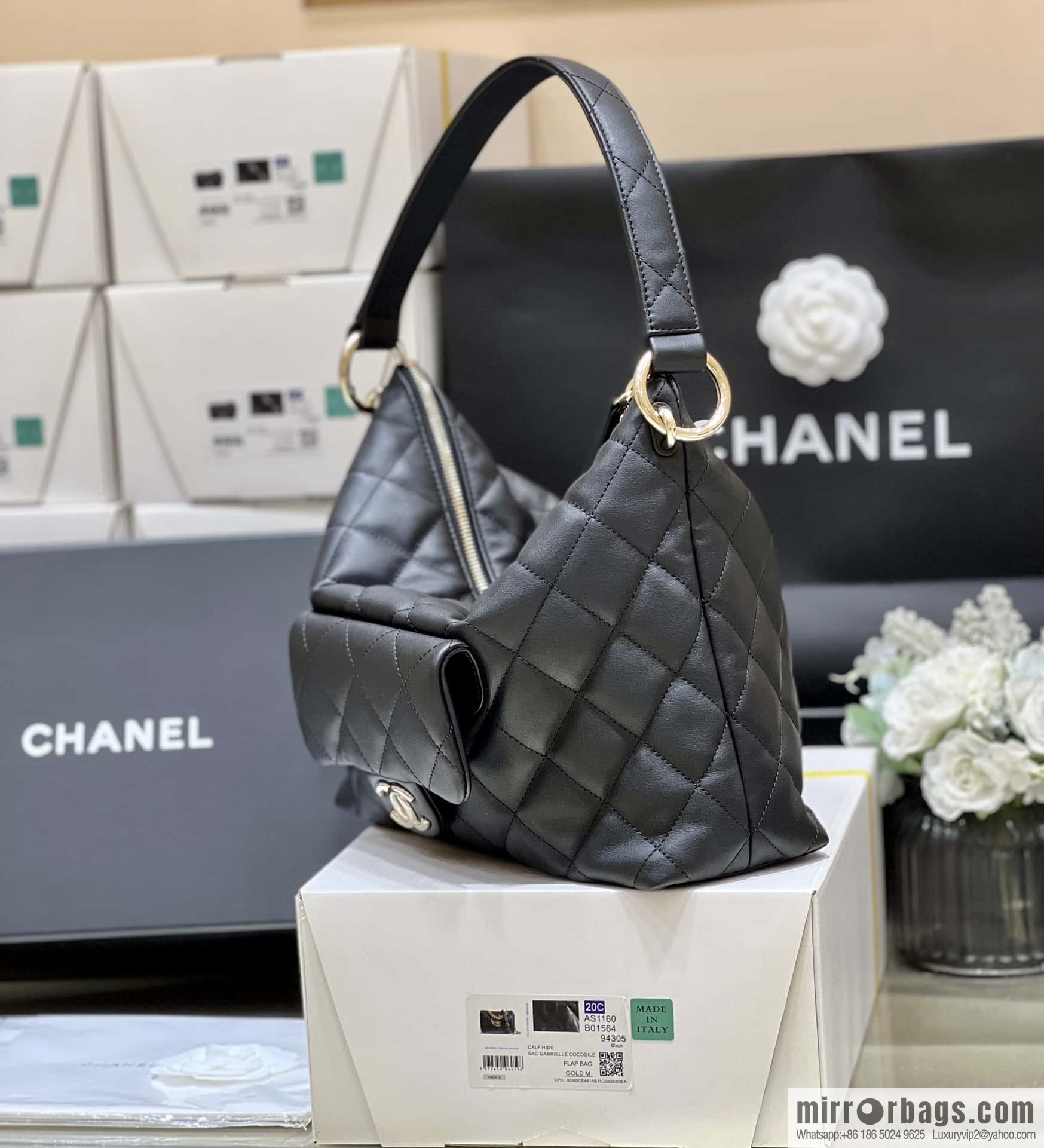 CHANEL 23B autumn and winter trailer series hobo hippie underarm bag AS4347