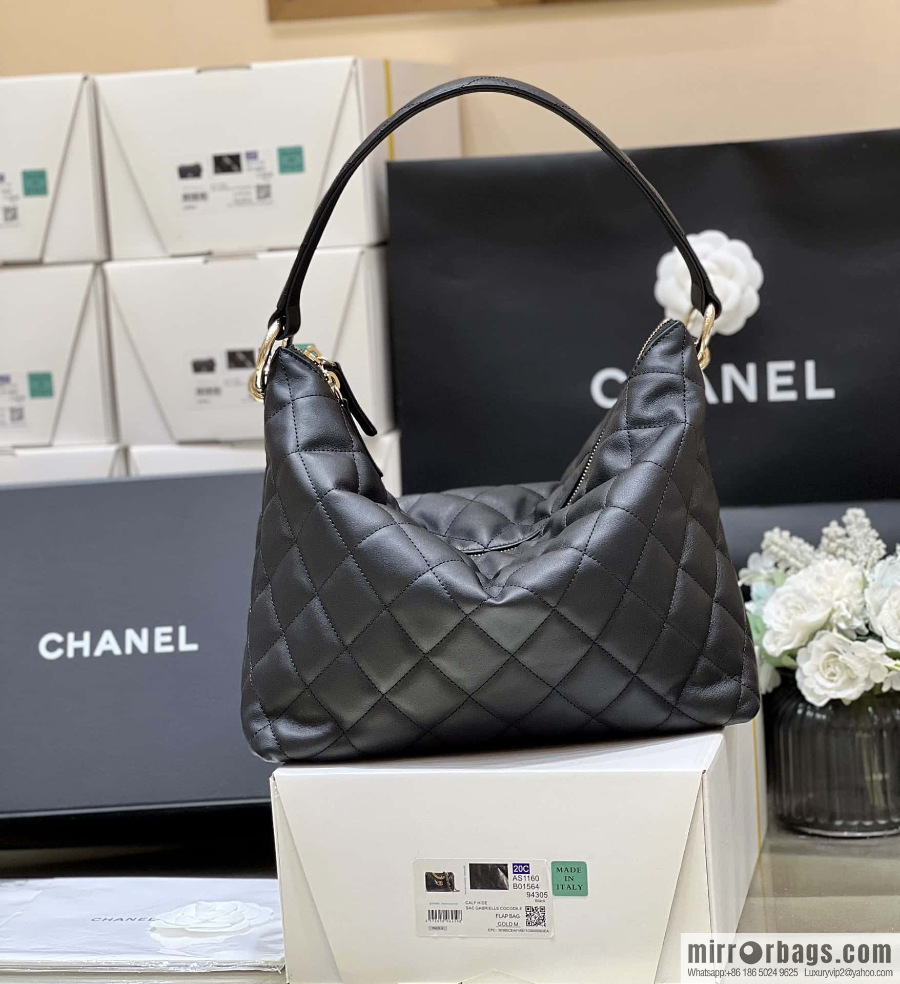 CHANEL 23B autumn and winter trailer series hobo hippie underarm bag AS4347
