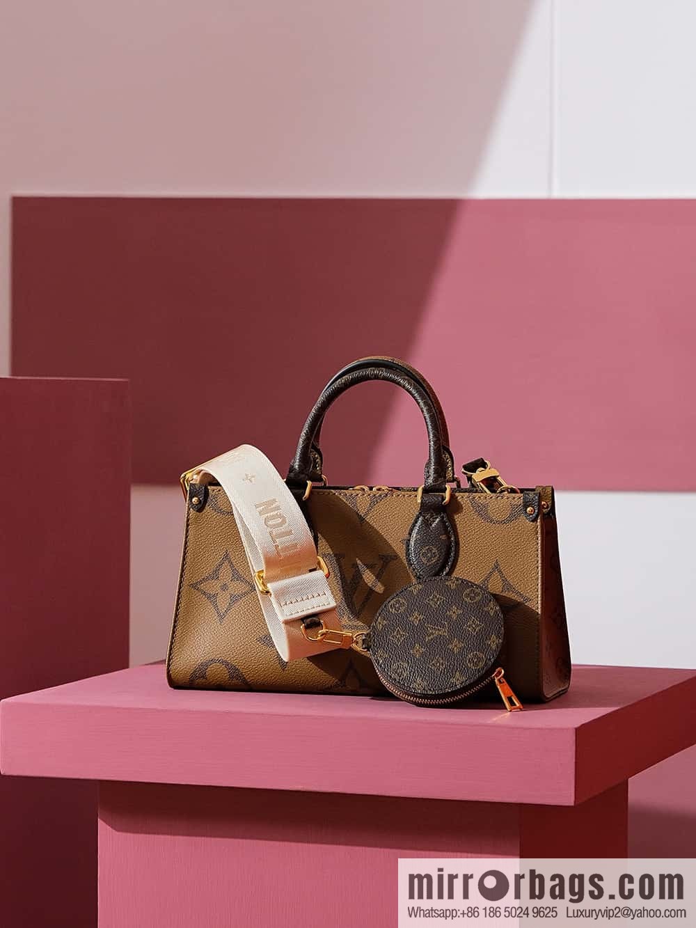 LV OnTheGo East West M46653