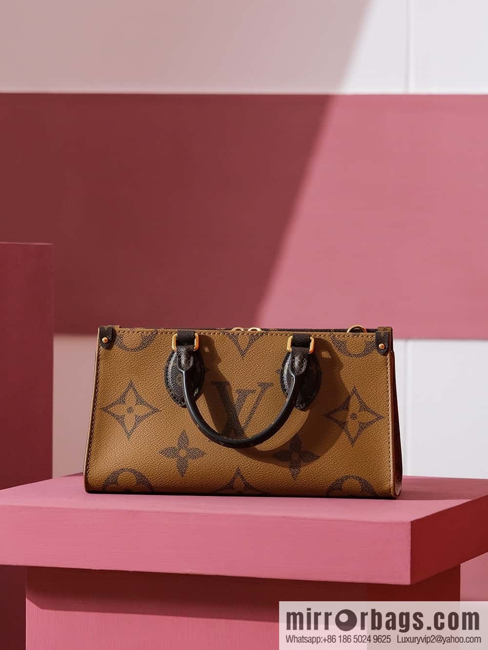 LV OnTheGo East West M46653
