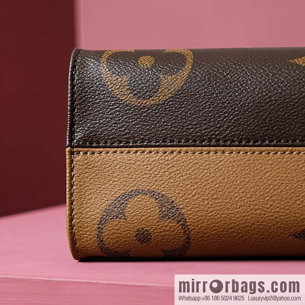 LV OnTheGo East West M46653