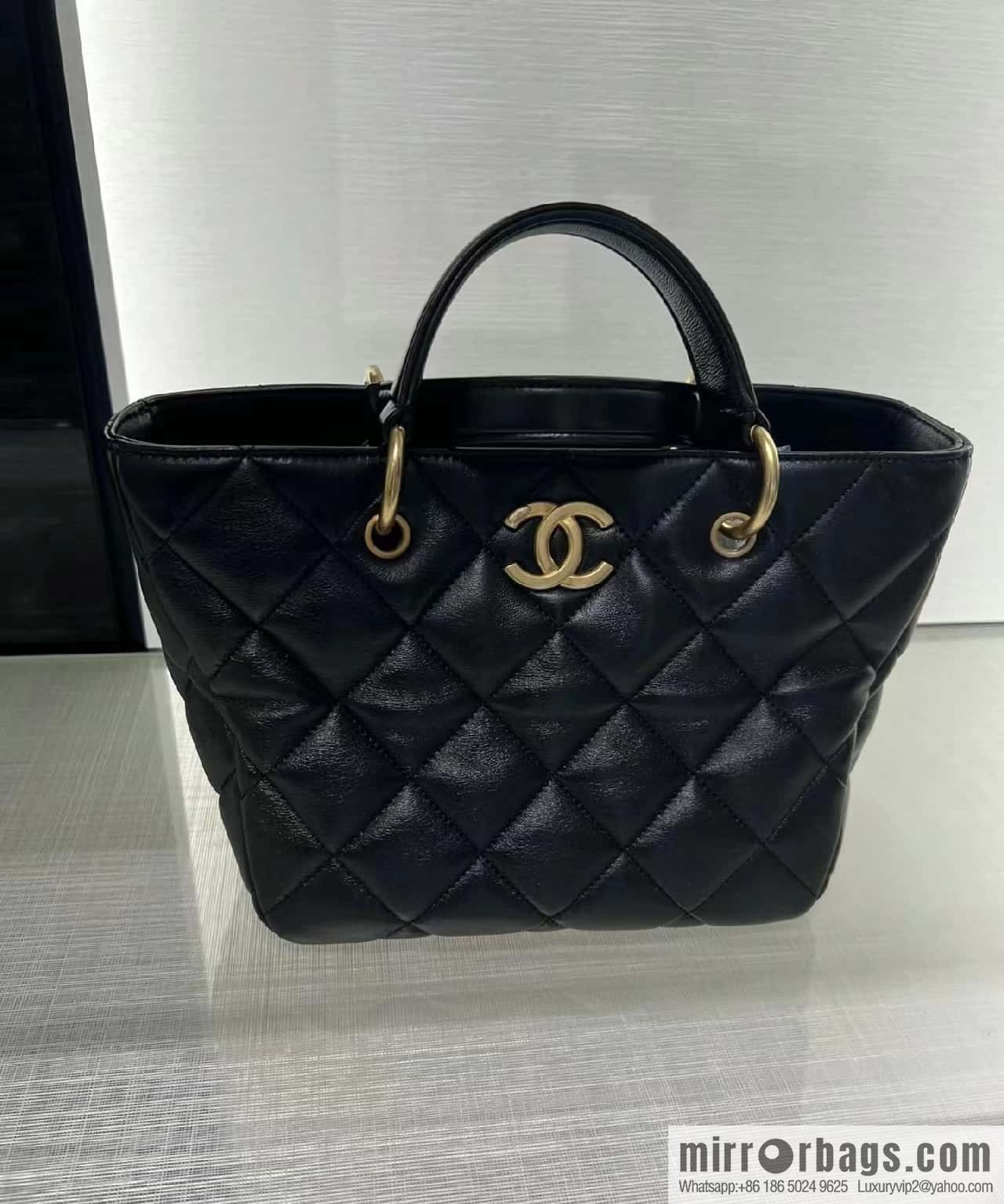 CHANEL 23B autumn and winter trailer series, limited edition small shopping bag AS4188