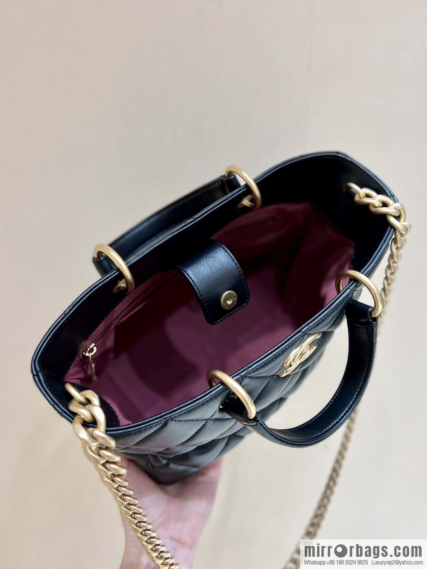 CHANEL 23B autumn and winter trailer series, limited edition small shopping bag AS4188