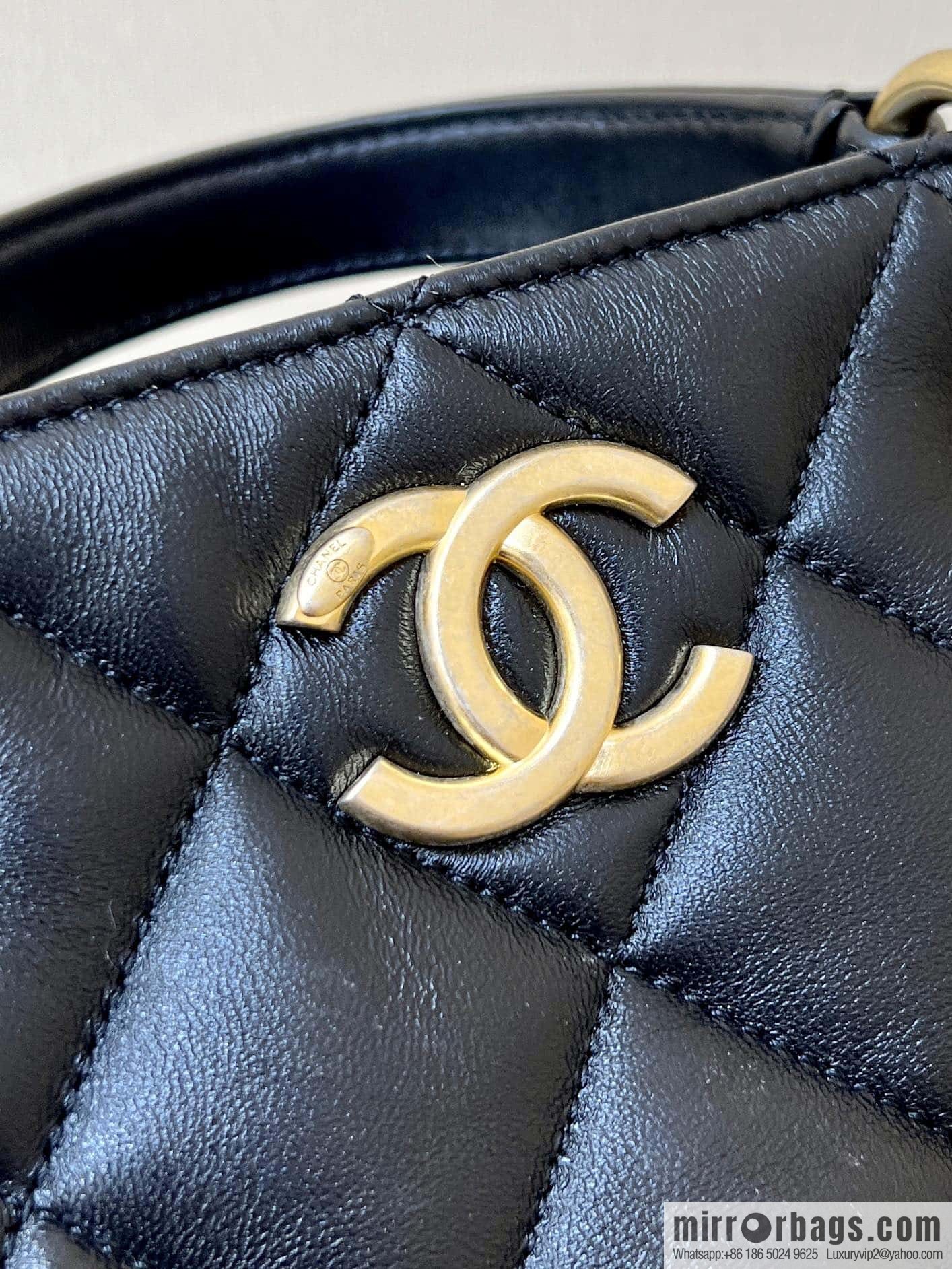 CHANEL 23B autumn and winter trailer series, limited edition small shopping bag AS4188