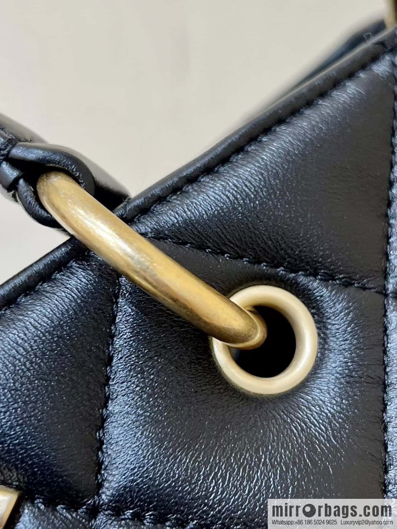 CHANEL 23B autumn and winter trailer series, limited edition small shopping bag AS4188