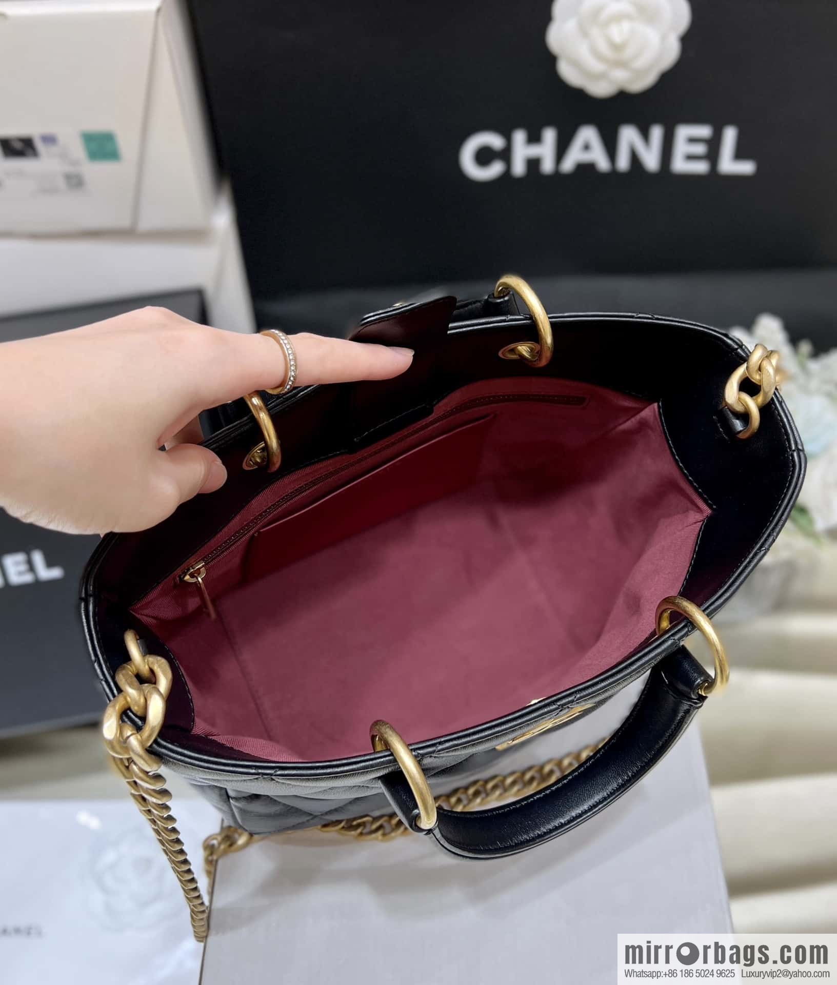 CHANEL 23B autumn and winter trailer series, limited edition small shopping bag AS4188