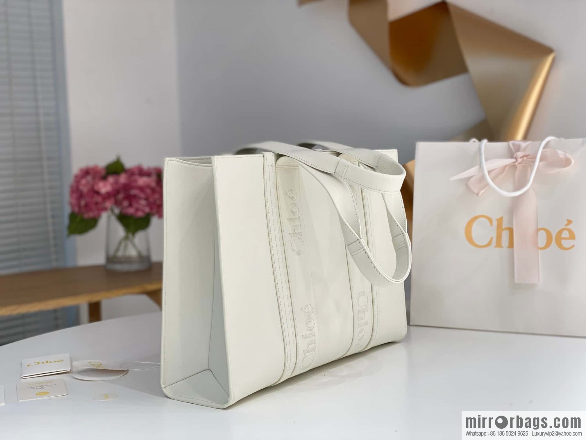 Chloe Woody Full Pitot Bag, White Large 45CM