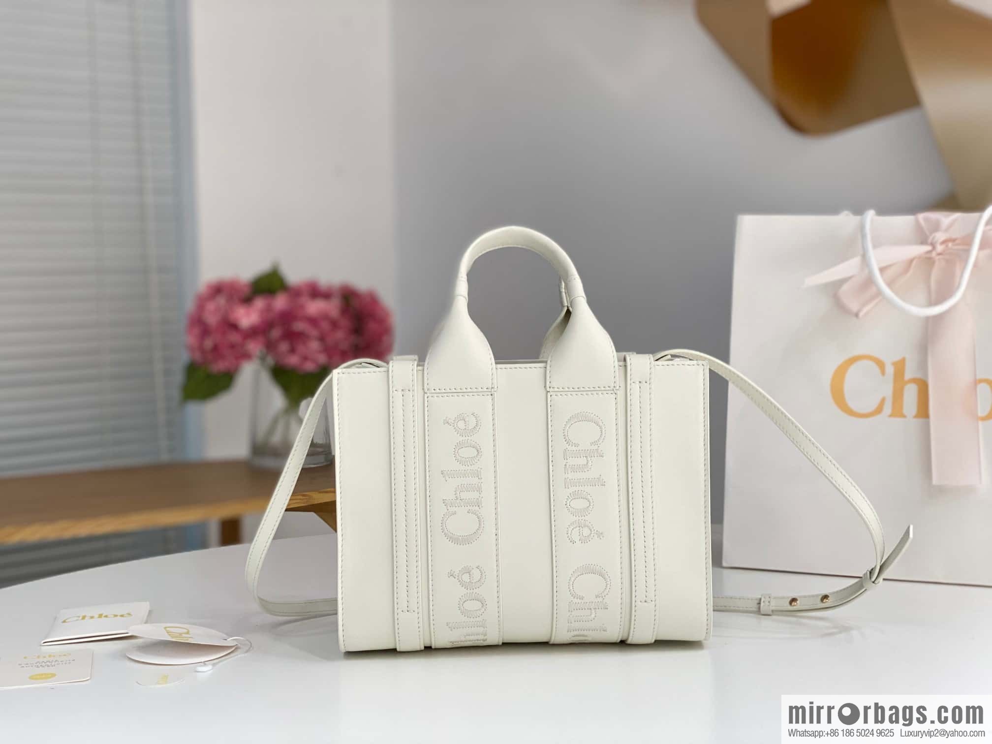 Chloe Woody Full Pitot Bag, White Small 26CM