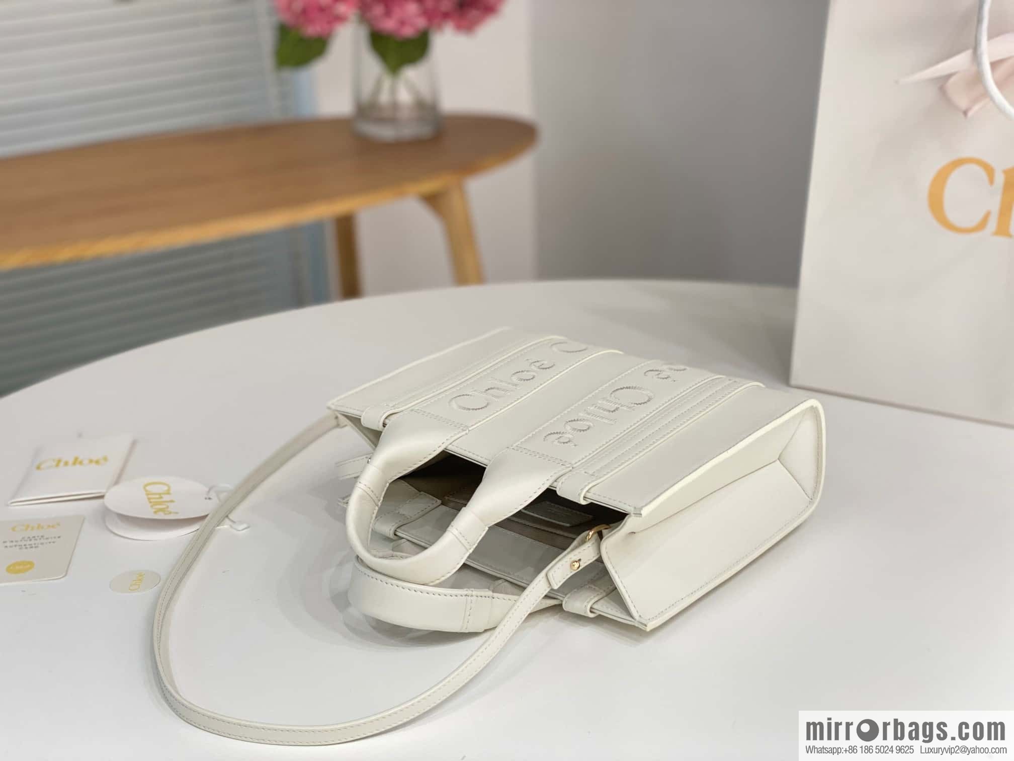 Chloe Woody Full Pitot Bag, White Small 26CM