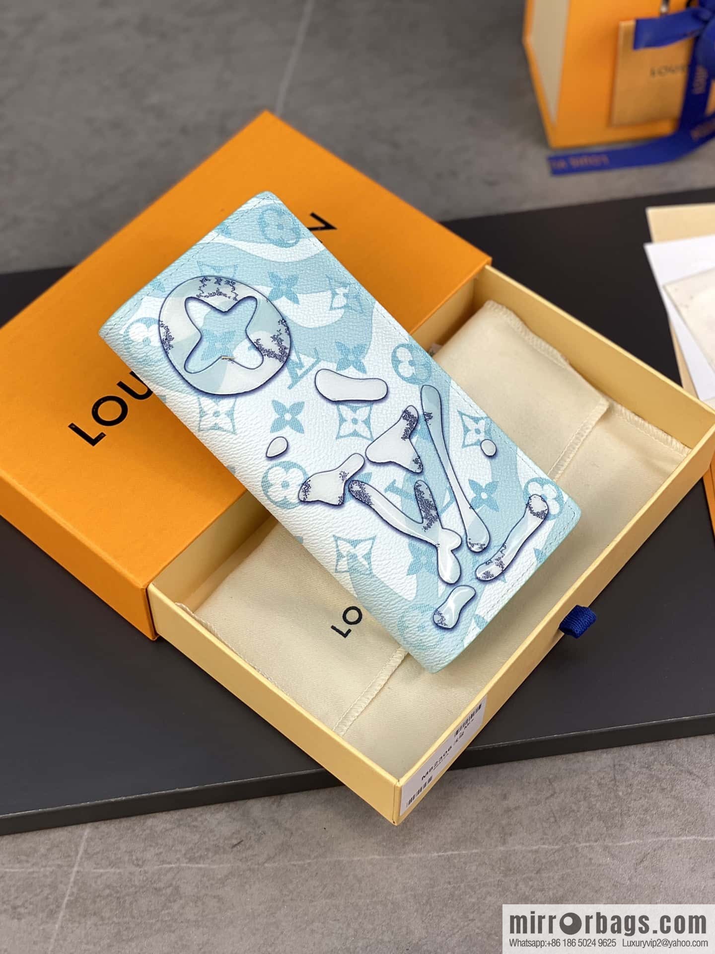 LV M82306 Brazza Wallet