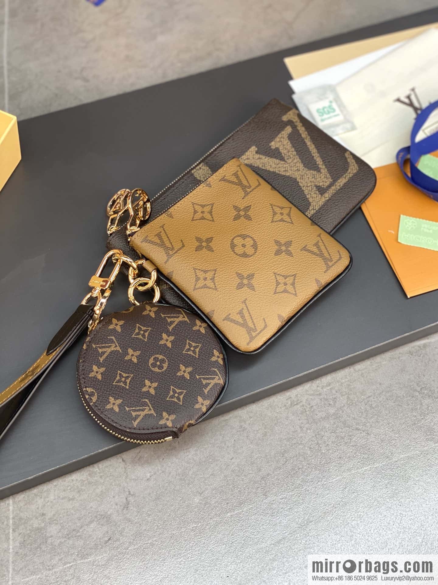 LV M68756 Trio Pouch