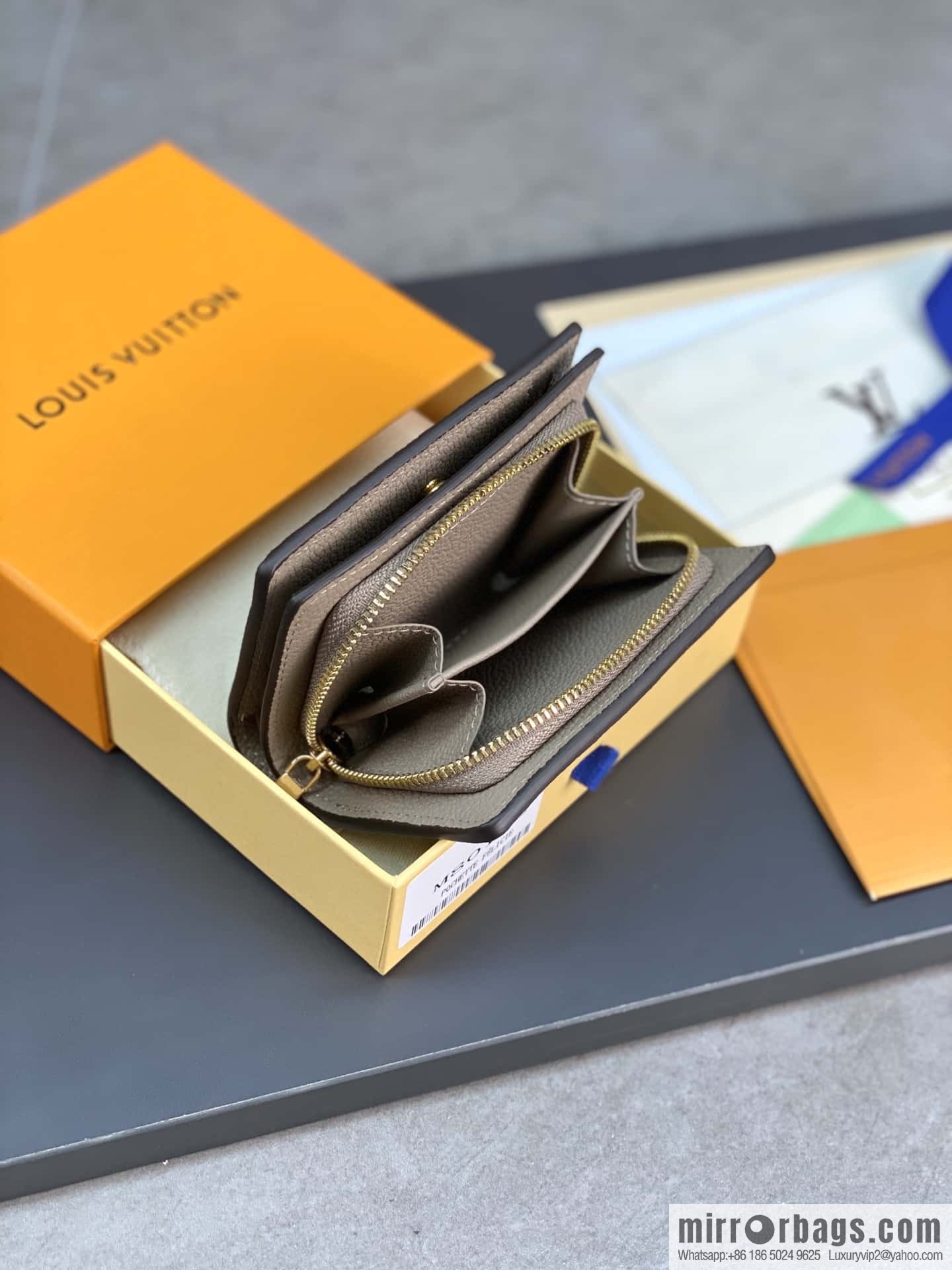 LV M82370 Cléa Wallet