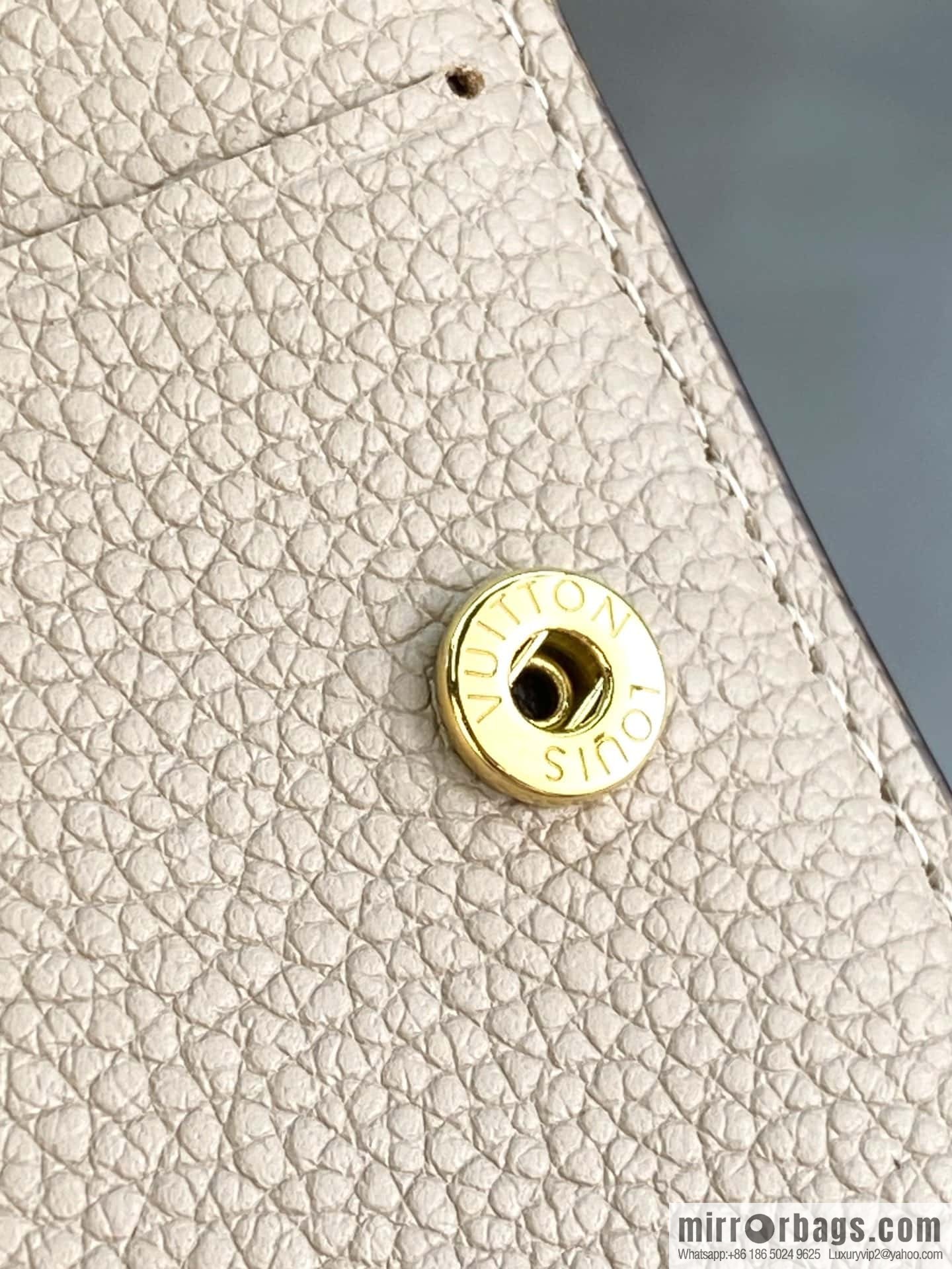 LV M82370 Cléa Wallet