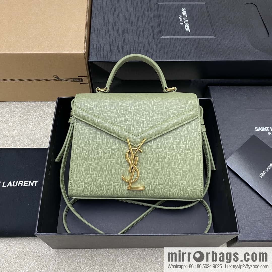𝑪𝒂𝒔𝒔𝒂𝒏𝒅𝒓𝒂 caviar pattern hand bag avocado green ball pattern gold buckle Model: 602716