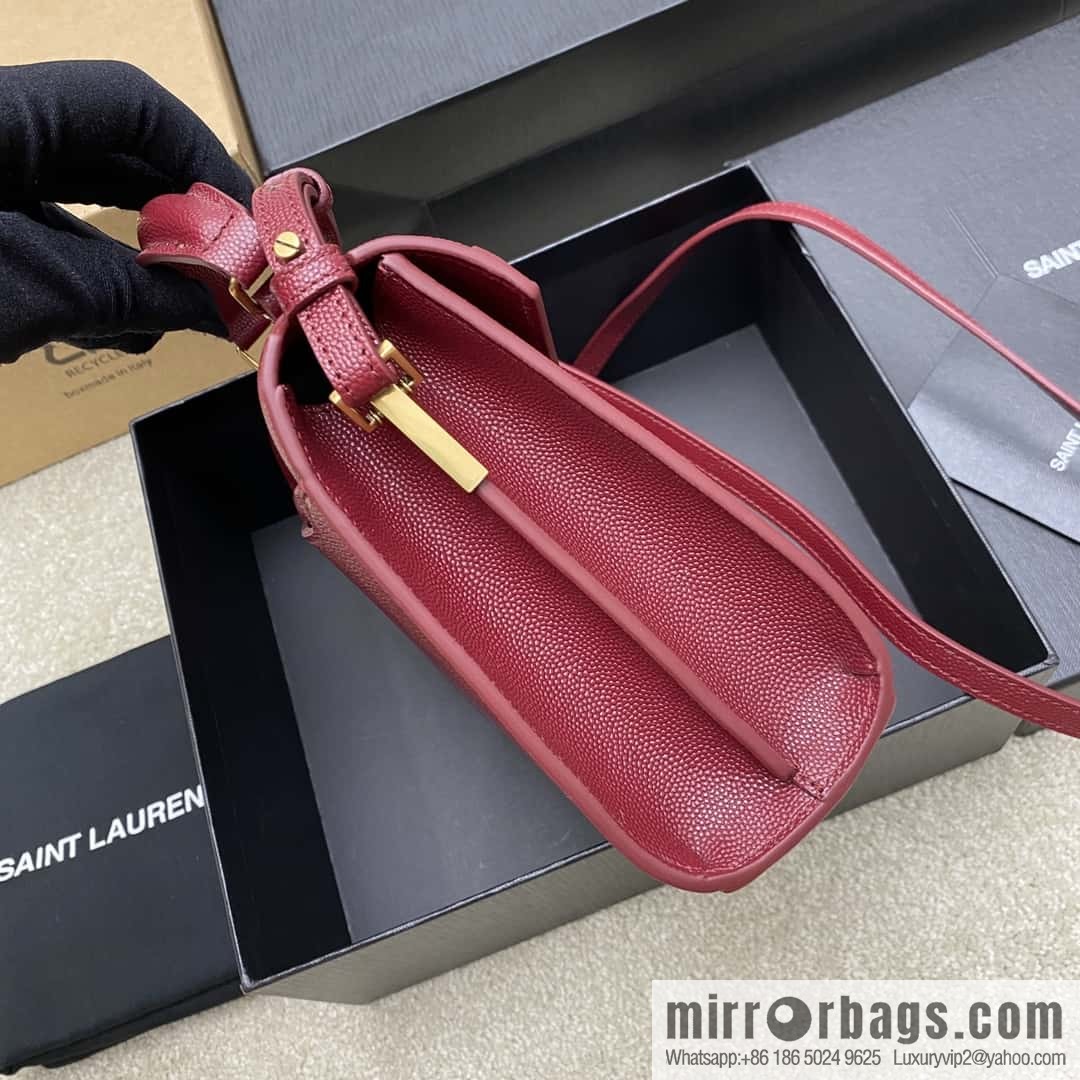 𝑪𝒂𝒔𝒔𝒂𝒏𝒅𝒓𝒂 caviar pattern hand bag burgundy ball pattern/gold buckle Model: 602716