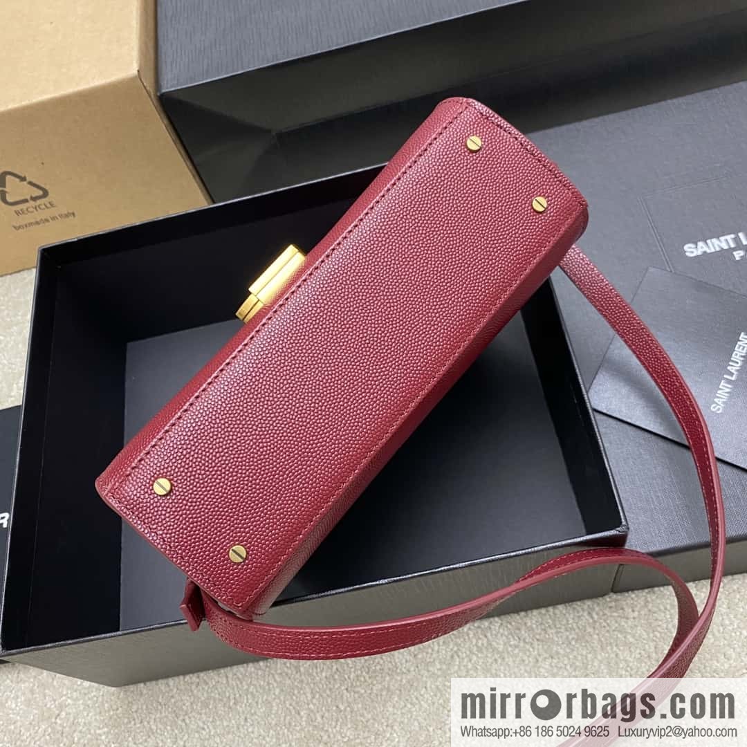 𝑪𝒂𝒔𝒔𝒂𝒏𝒅𝒓𝒂 caviar pattern hand bag burgundy ball pattern/gold buckle Model: 602716
