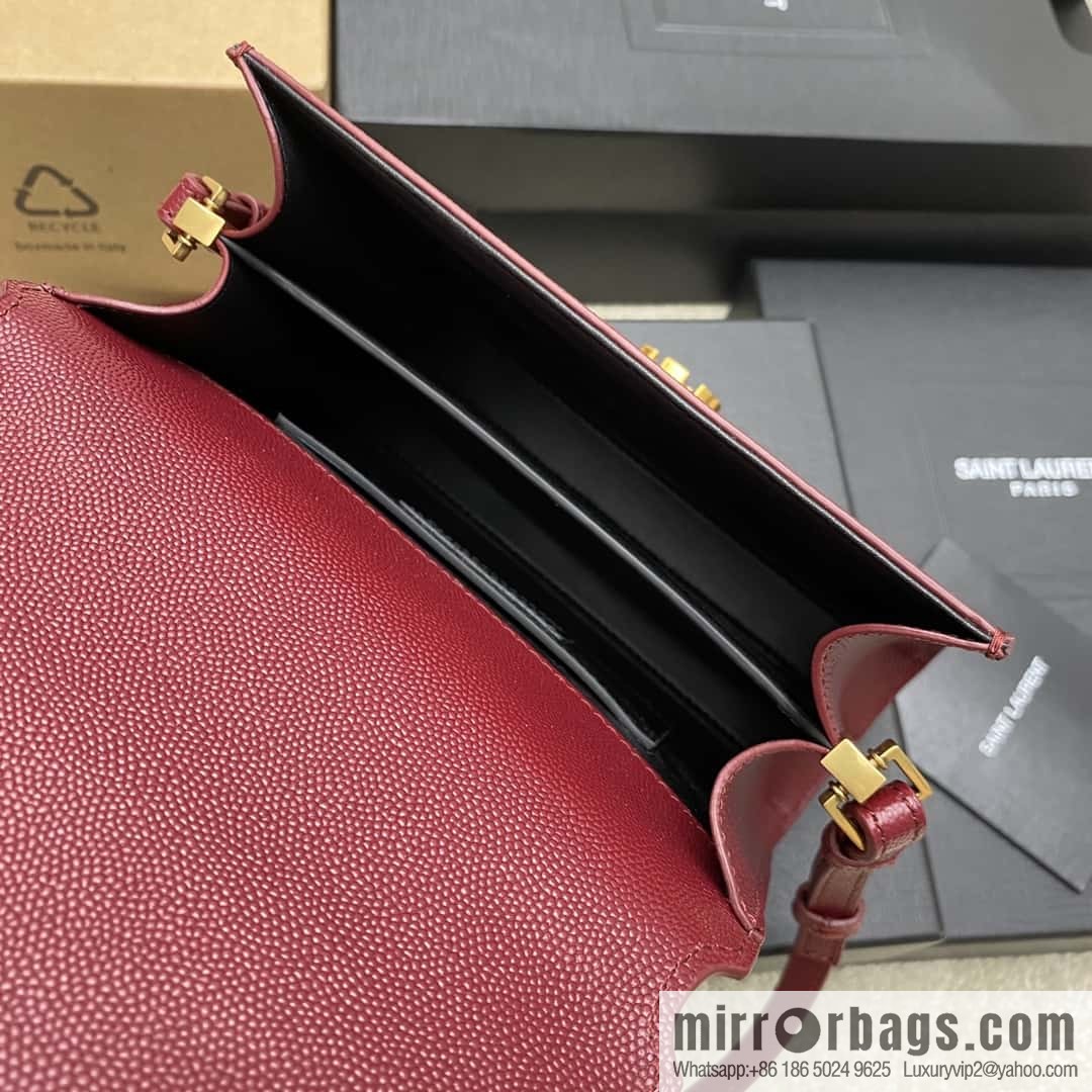 𝑪𝒂𝒔𝒔𝒂𝒏𝒅𝒓𝒂 caviar pattern hand bag burgundy ball pattern/gold buckle Model: 602716