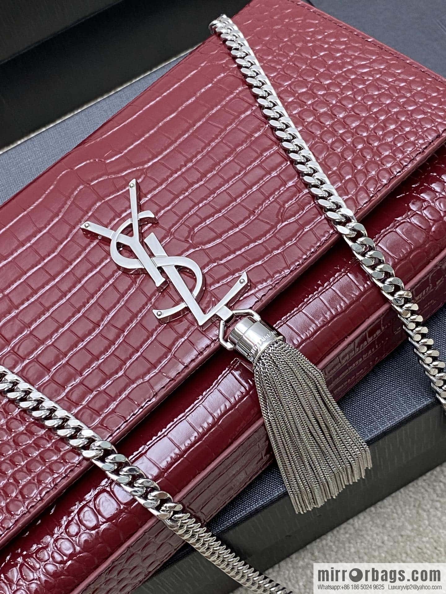 Y's most classic style Kate crocodile pattern chain strap crossbody bag jujube crocodile/silver buckle Model: 377829