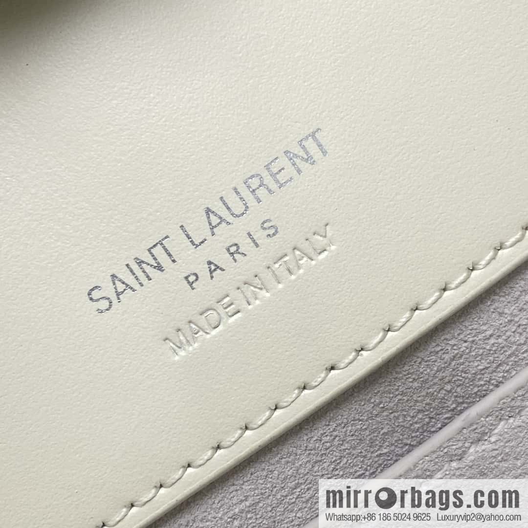 New LE 5A-7 series small bucket bag white plain weave/gold Model: 749036