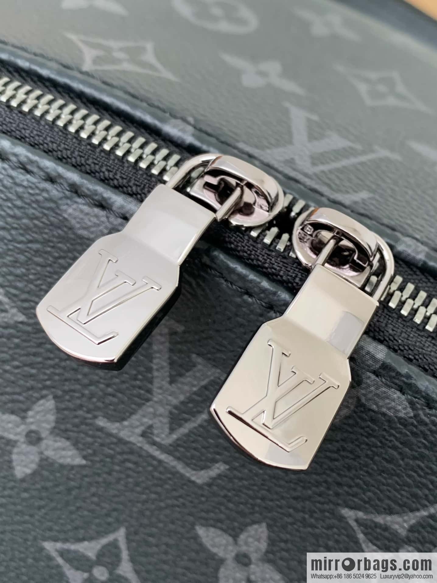 LV M43186 Discovery Backpack PM