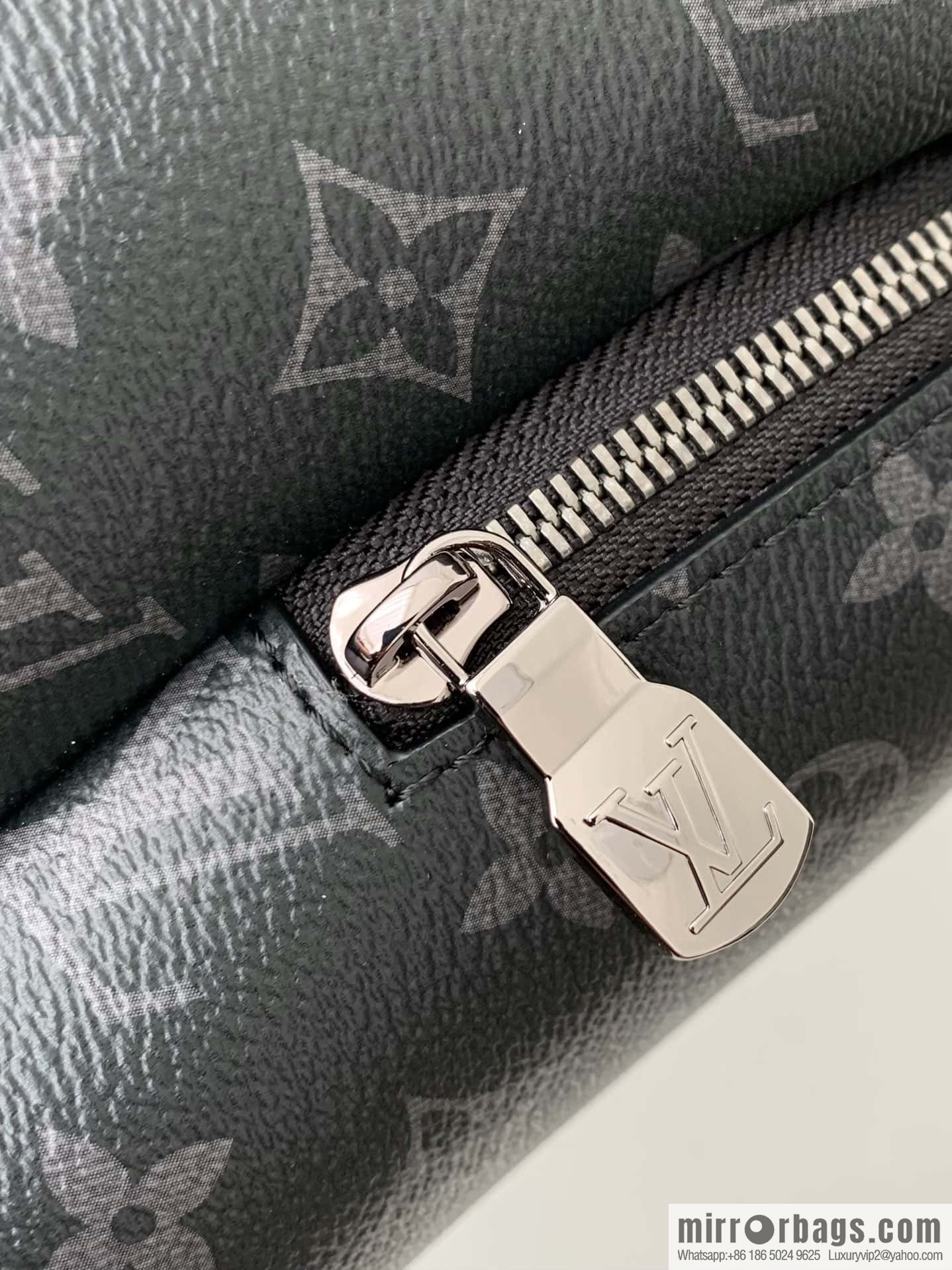 LV M43186 Discovery Backpack PM
