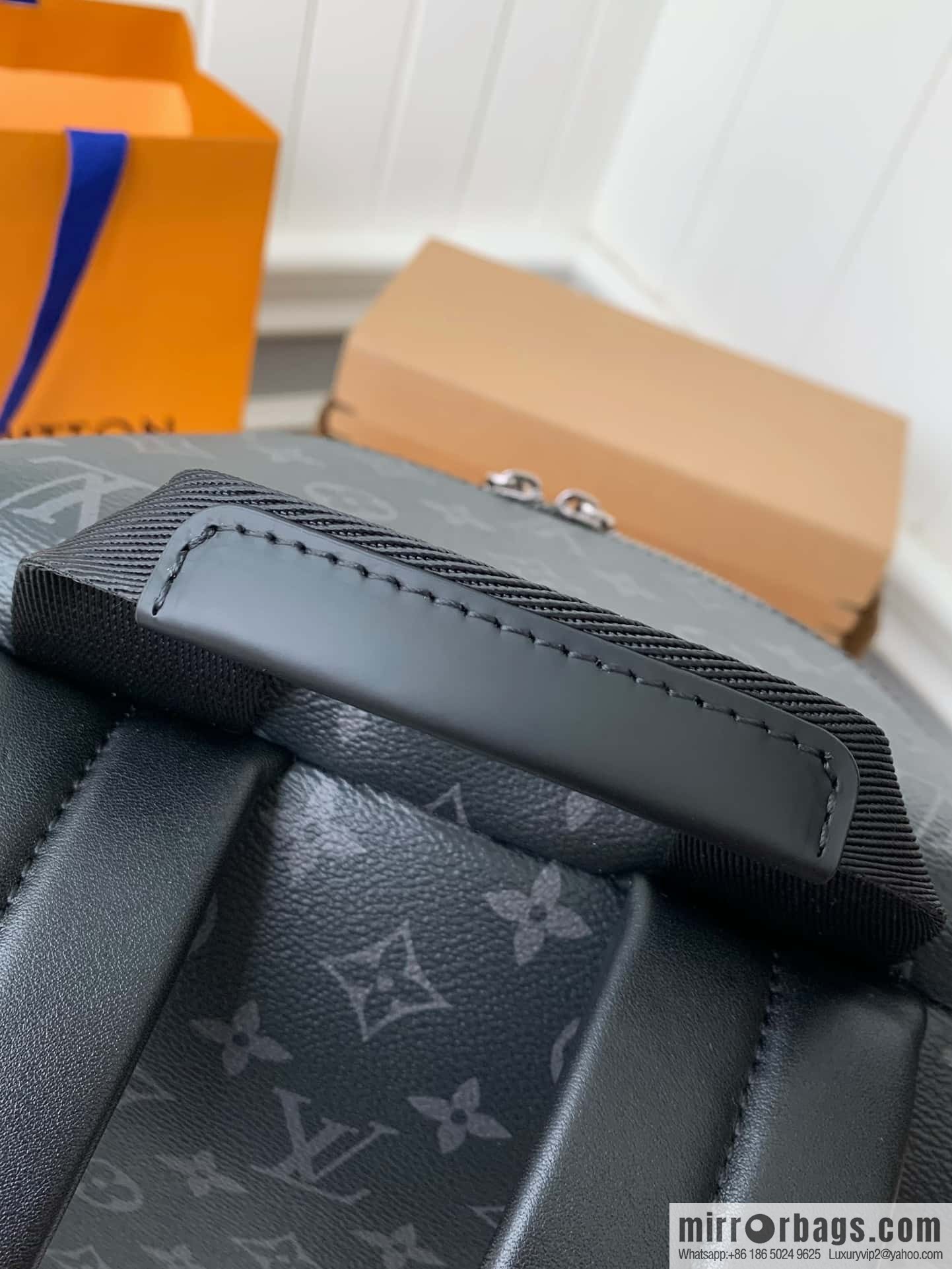 LV M43186 Discovery Backpack PM