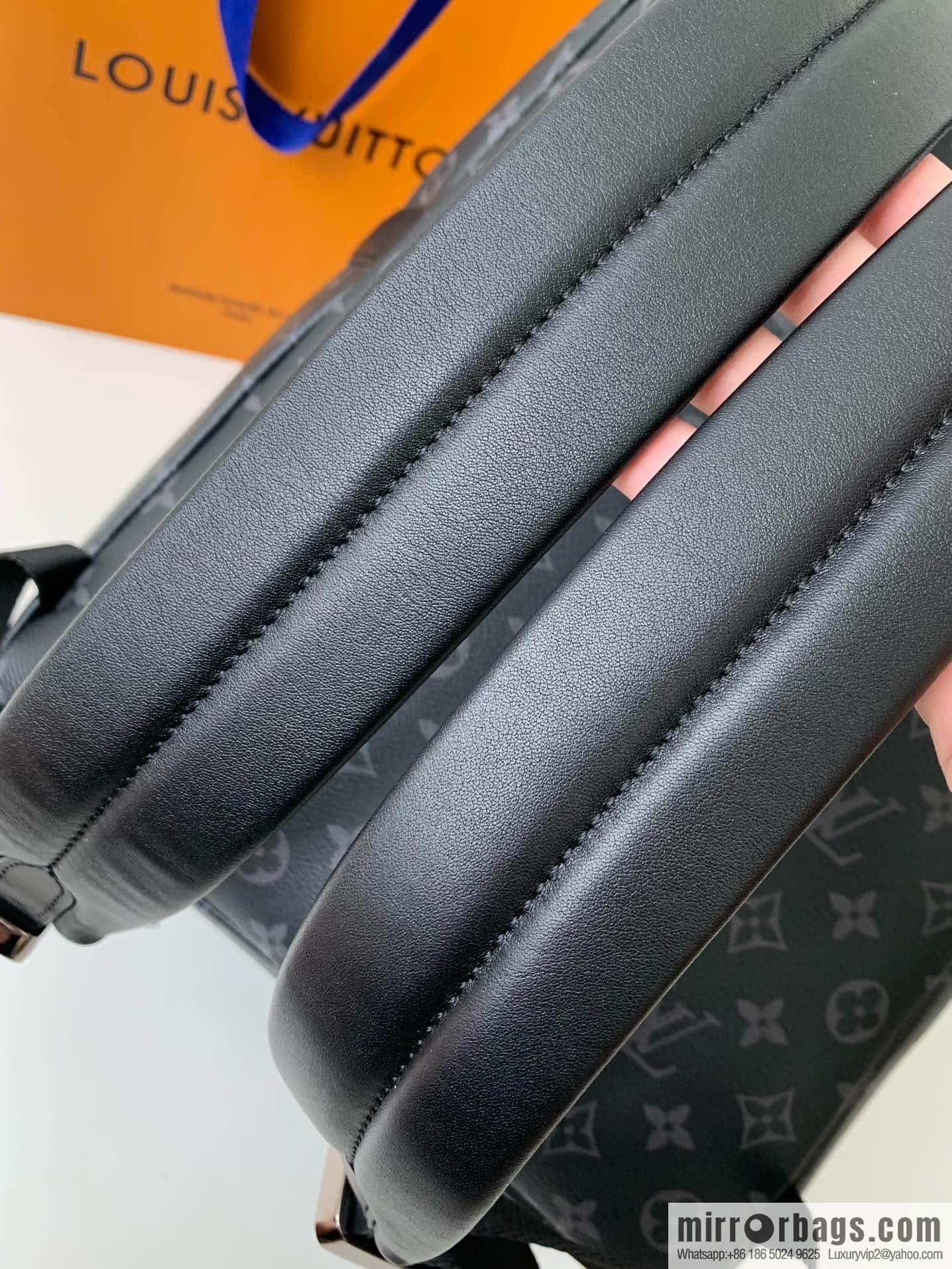 LV M43186 Discovery Backpack PM