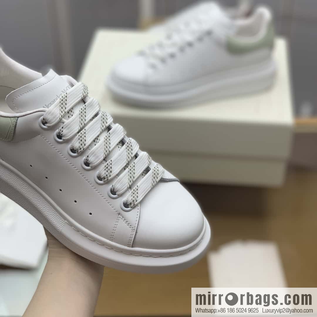 Alexander McQueen Alexander McQueen Rice Grey Crocodile Tail Unisex Same Sneakers