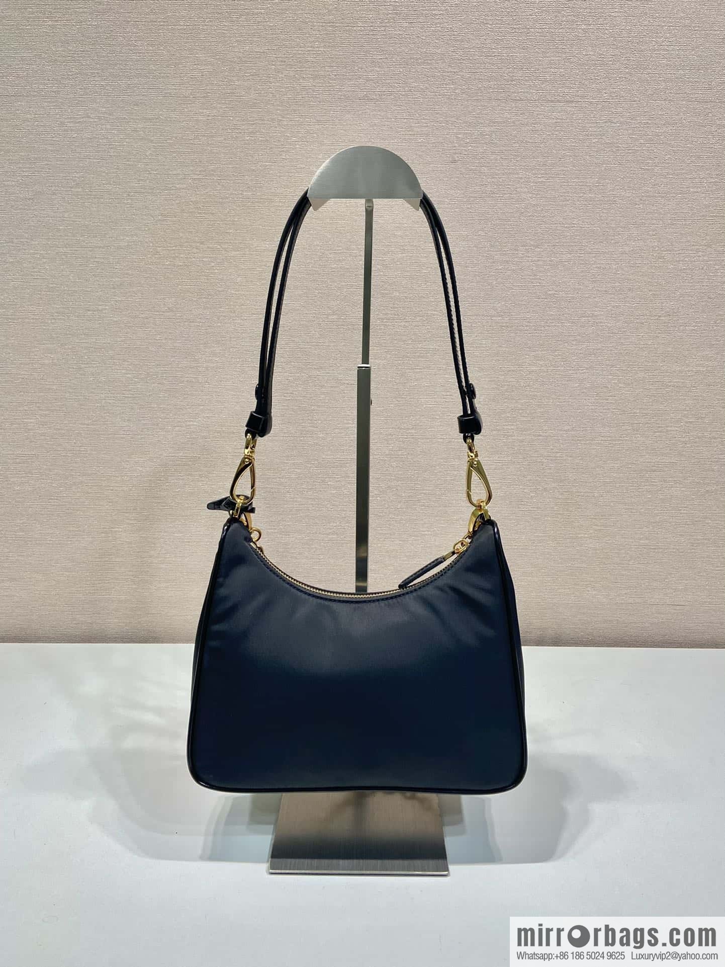 PRADA Prada nylon with glossy leather new armpit bag 1BC198