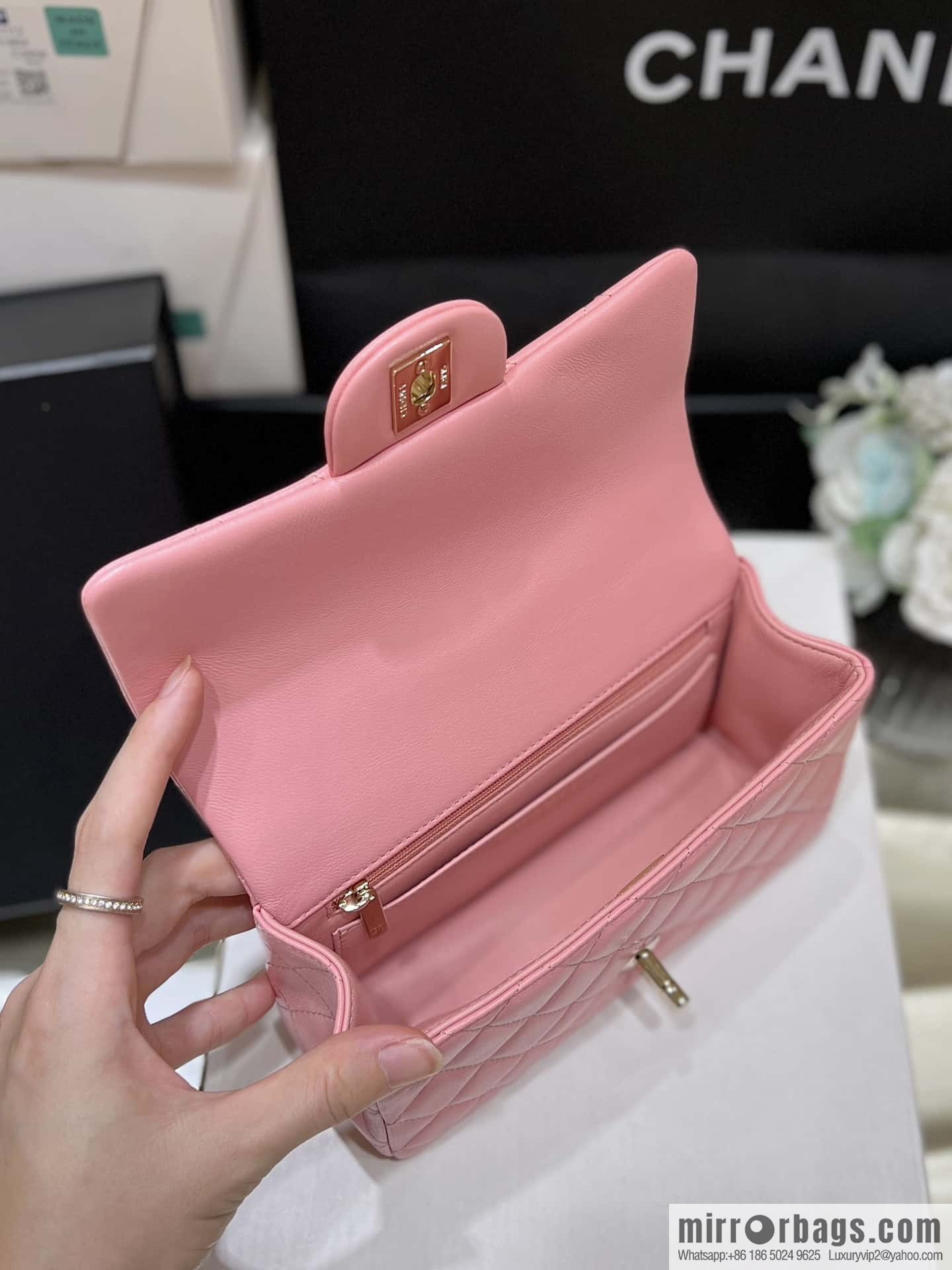 CHANEL classic cf mini handle 20CM AS2431 pink