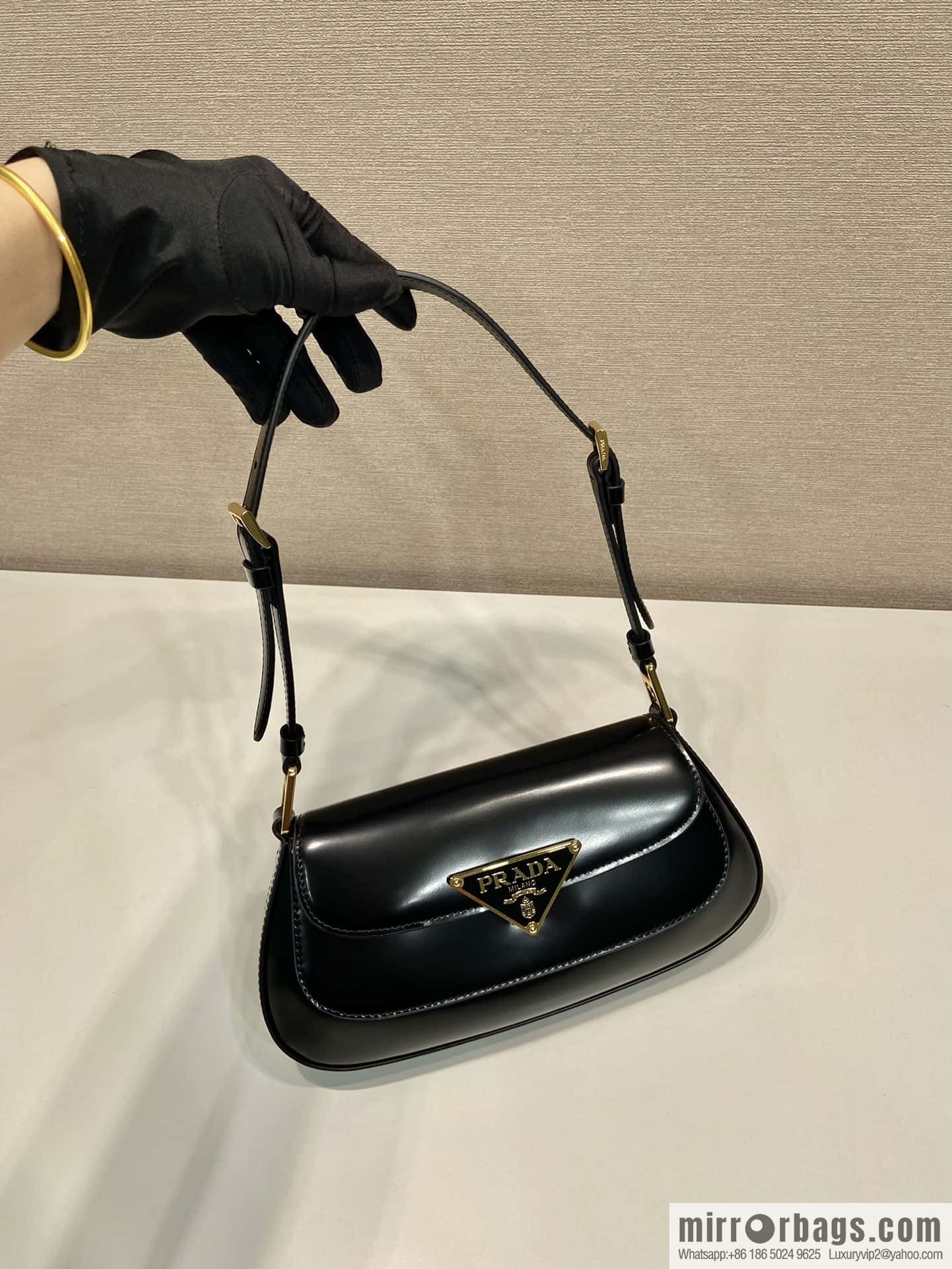 PRADA Prada glossy leather new armpit bag 1BD345