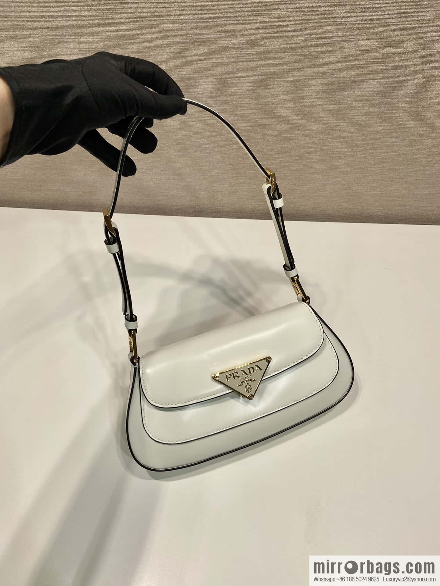 PRADA Prada glossy leather new armpit bag 1BD345