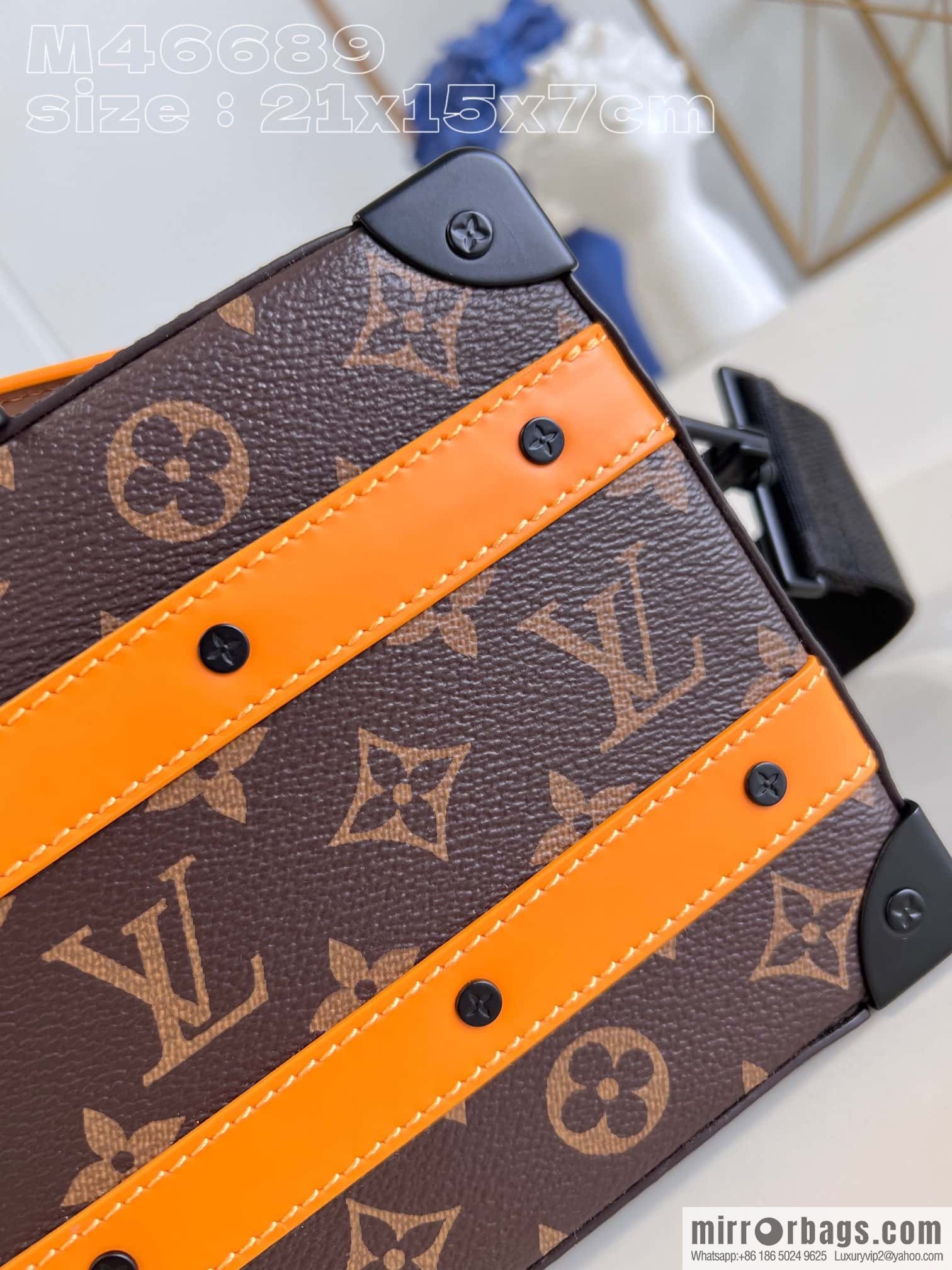 LV M46689 Handle Soft Trunk