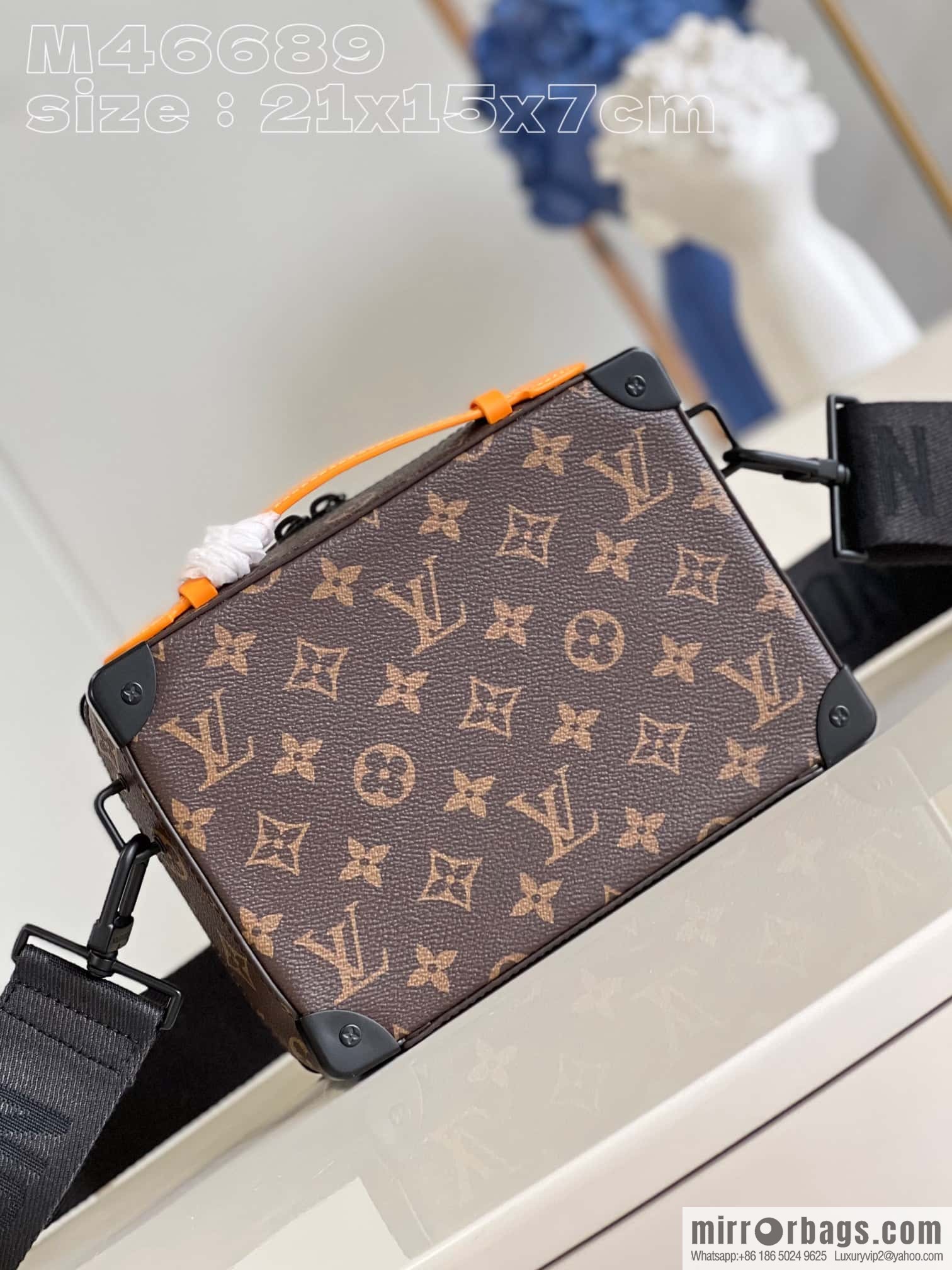 LV M46689 Handle Soft Trunk