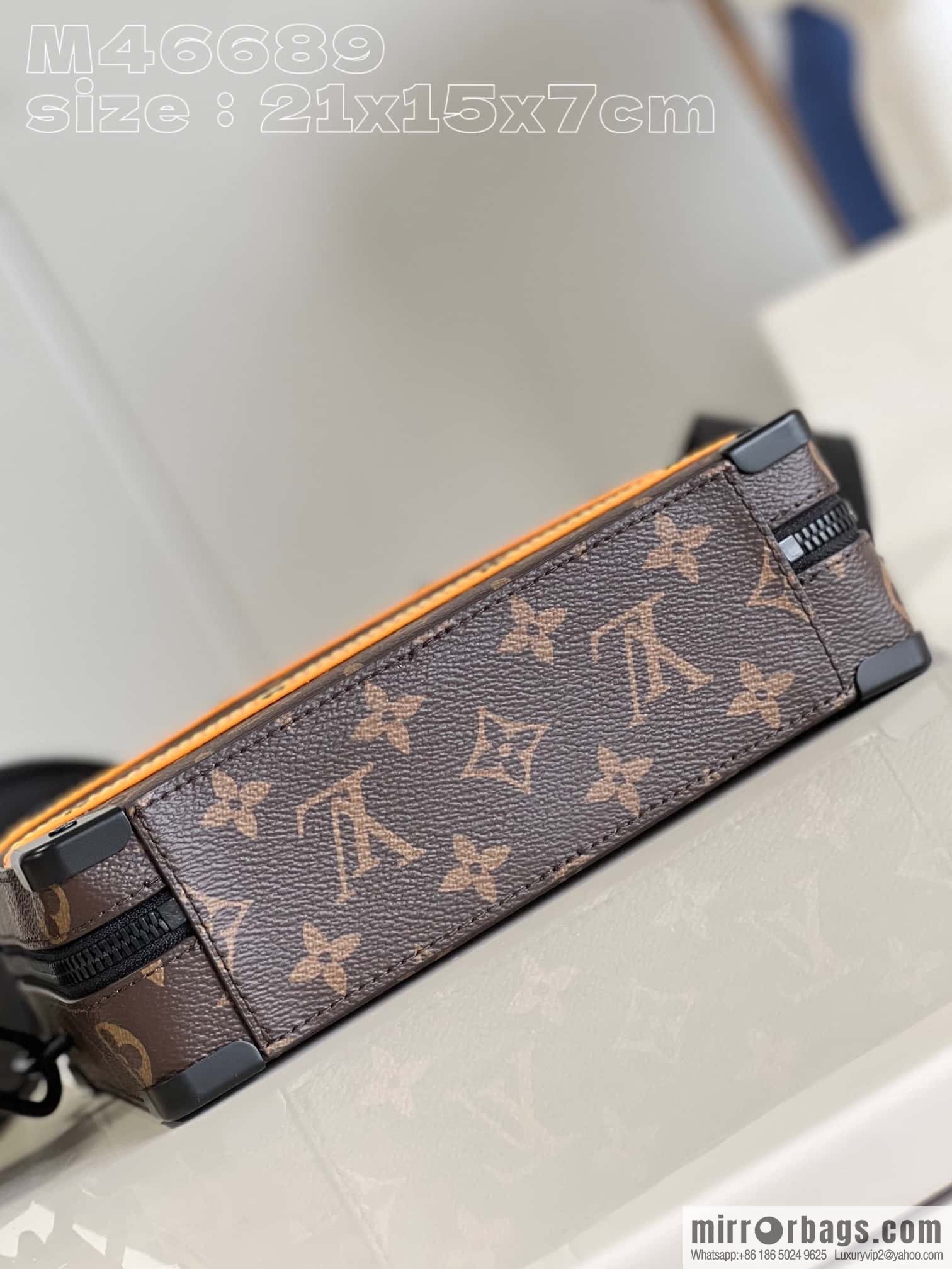 LV M46689 Handle Soft Trunk