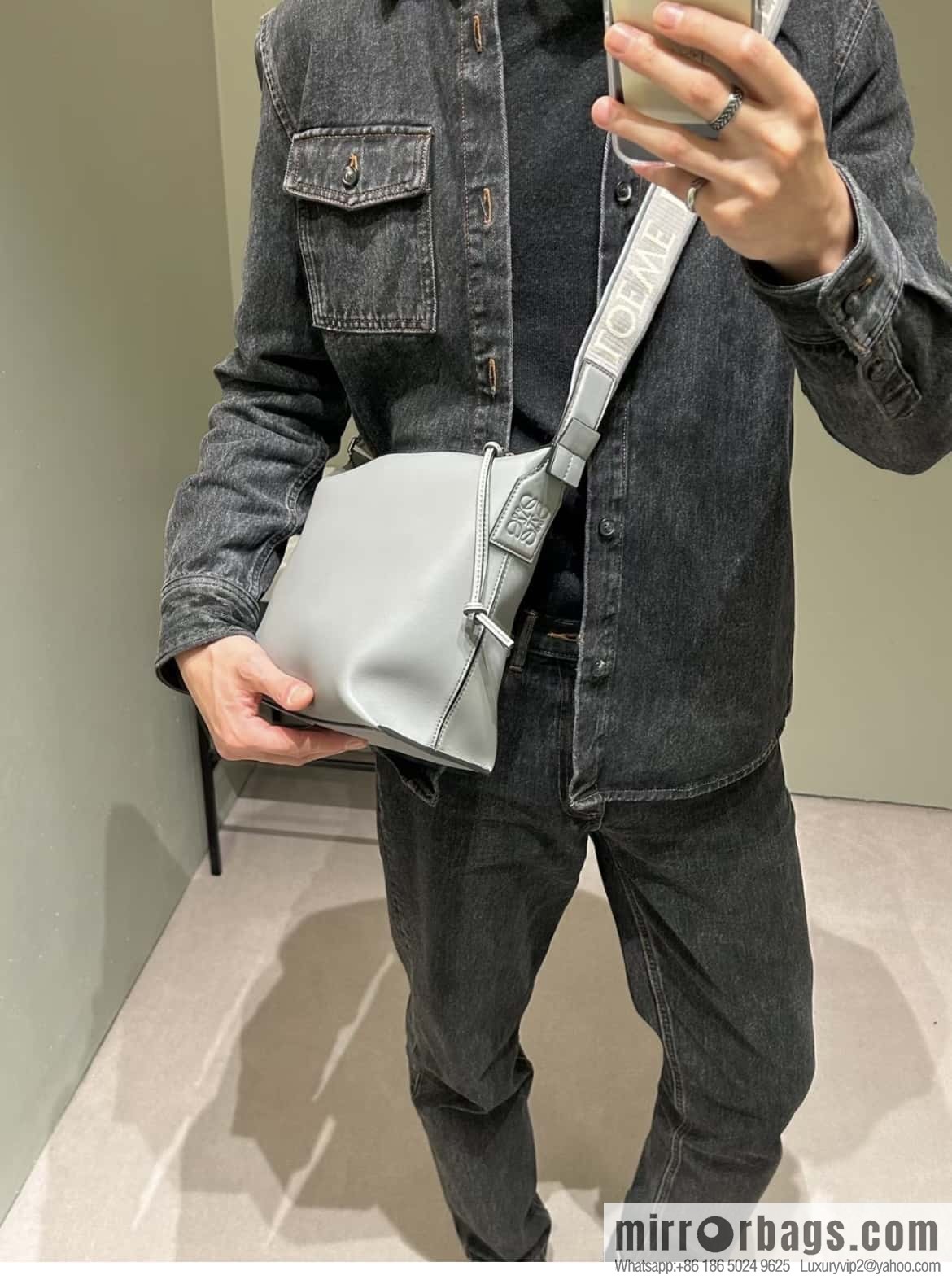 LOEWE Mens Cubi shoulder crossbody bag 0689 grey