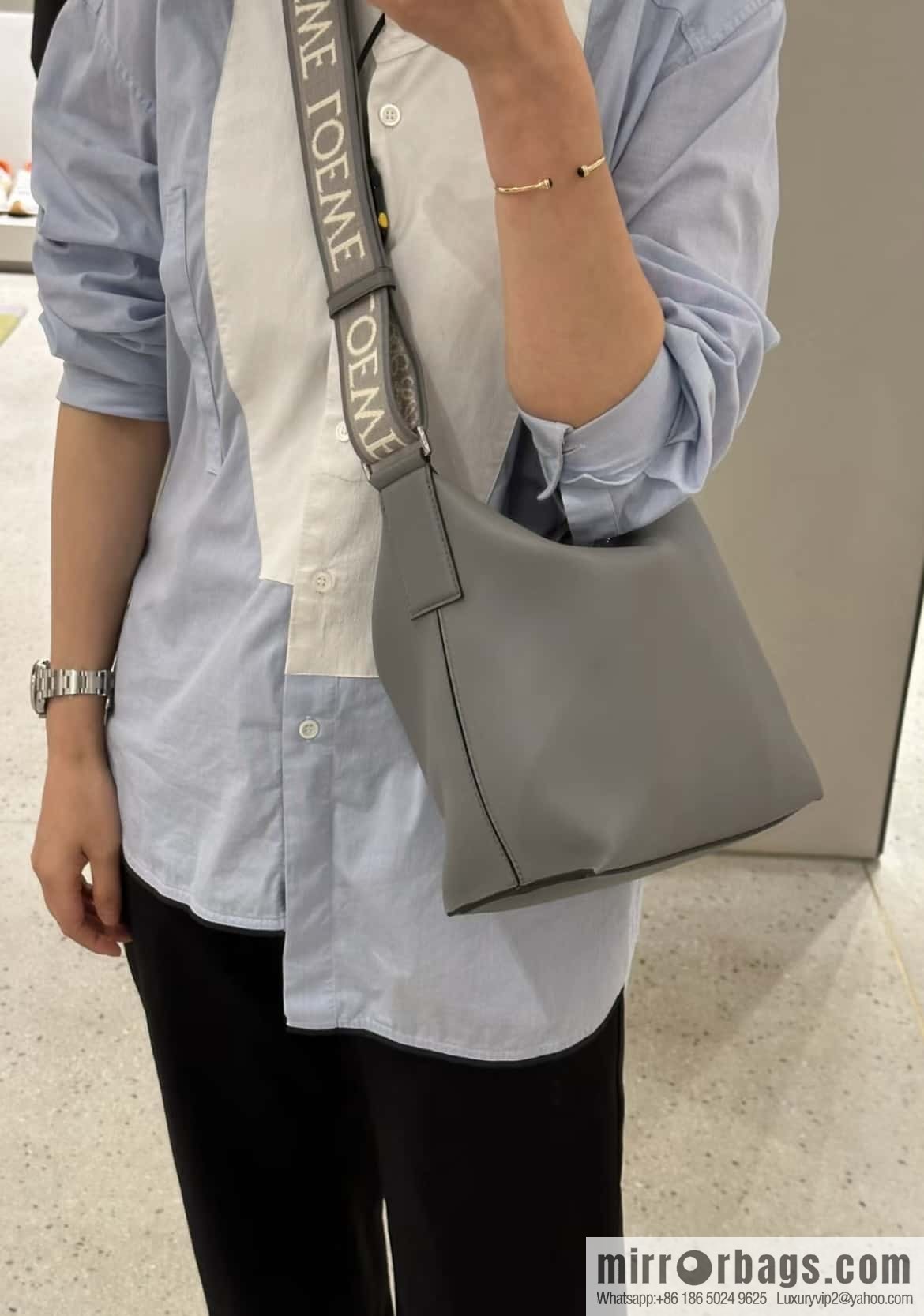 LOEWE Mens Cubi shoulder crossbody bag 0689 grey