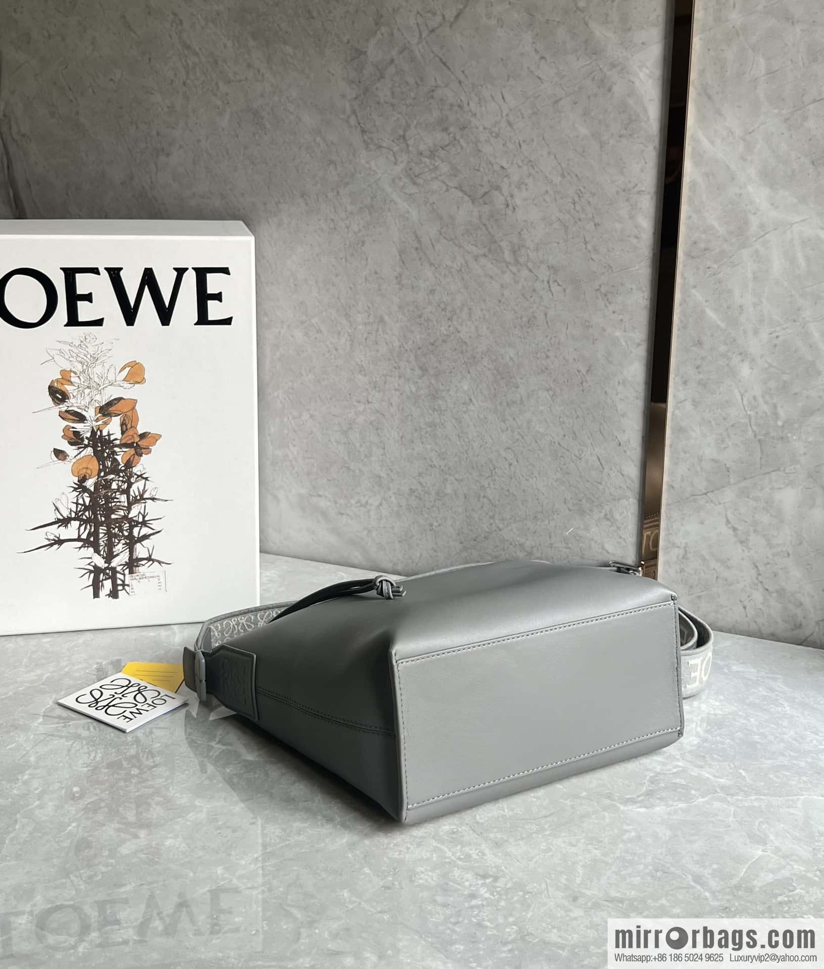 LOEWE Mens Cubi shoulder crossbody bag 0689 grey