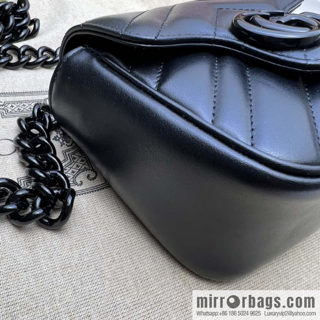 GUCCI Gucci GG Marmont Series Quilted Fanny Packs 739599