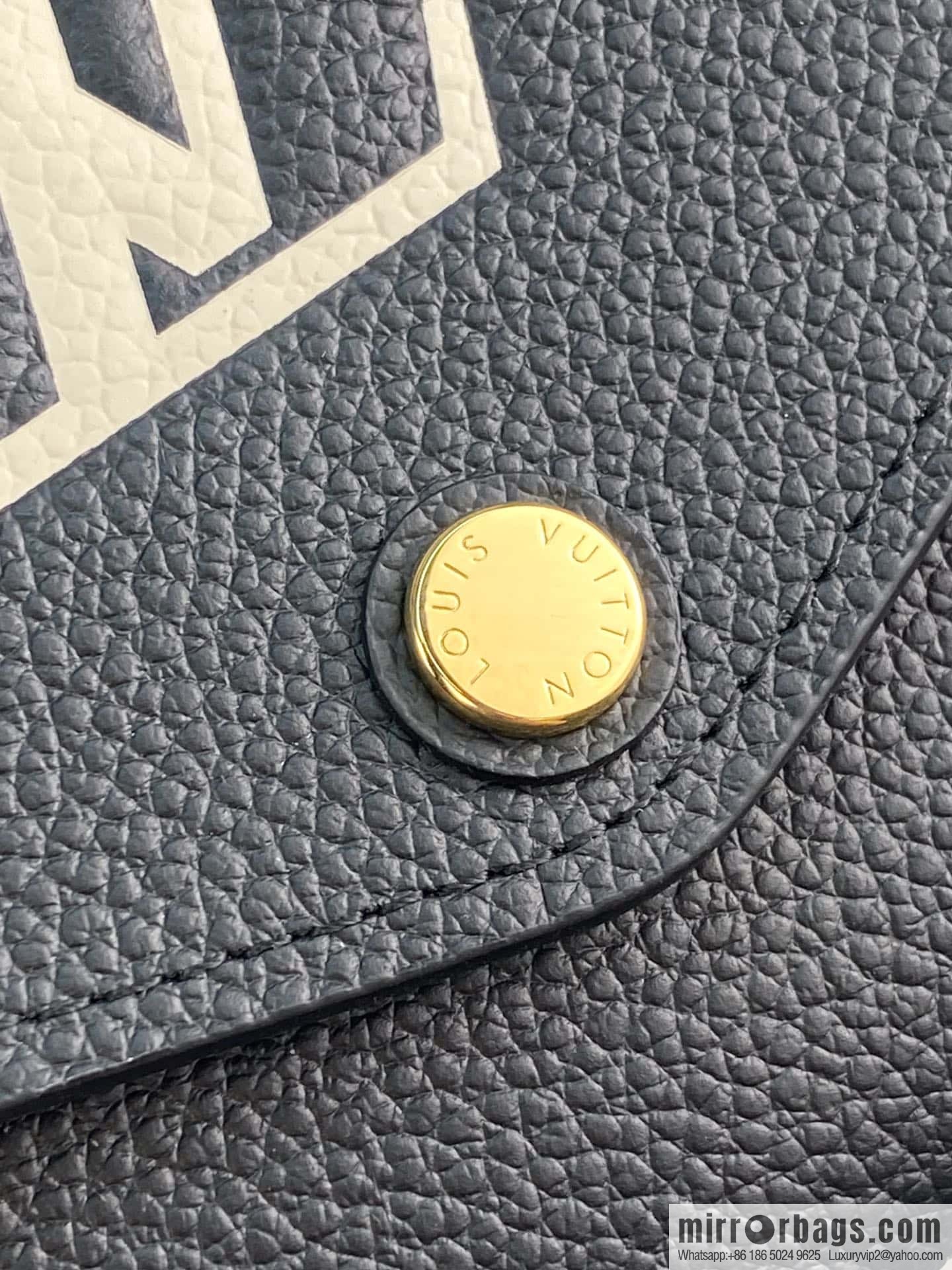 LV M80496 Sarah Wallet